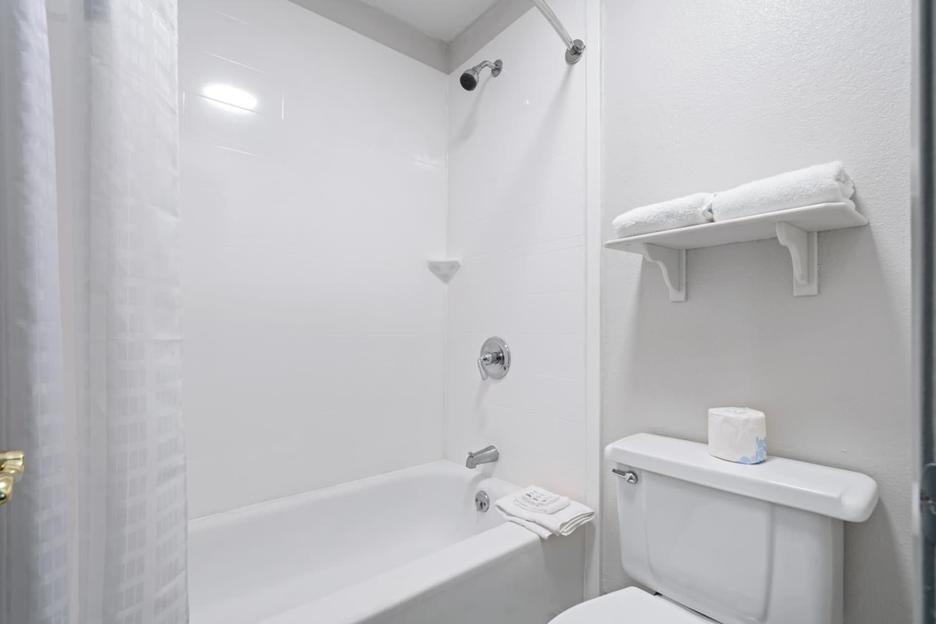 La Quinta Inn by Wyndham Corpus Christi North gallery photo in Corpus Christi, TX — image 43