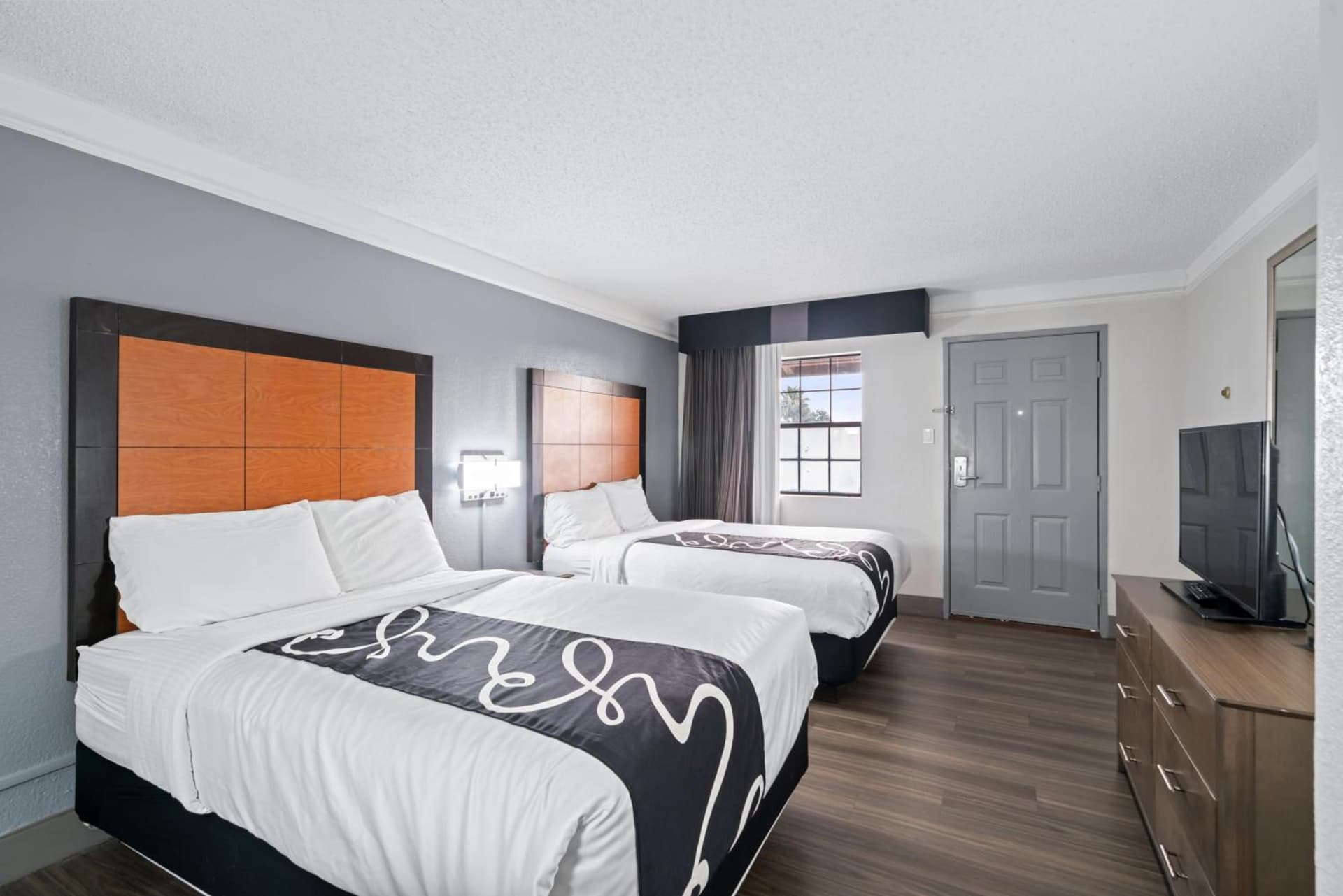 La Quinta Inn by Wyndham Corpus Christi North gallery photo in Corpus Christi, TX — image 105