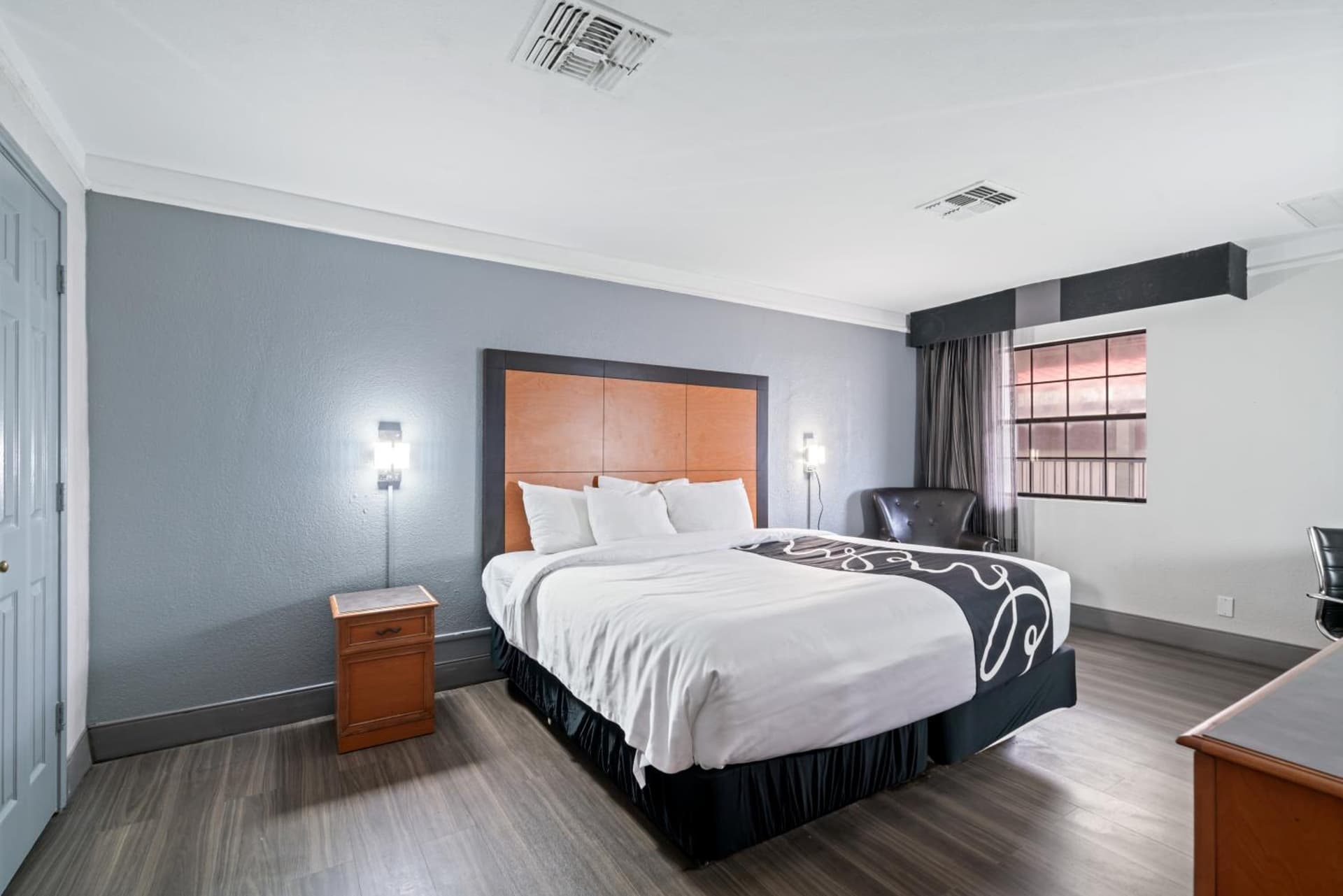 La Quinta Inn by Wyndham Corpus Christi North gallery photo in Corpus Christi, TX — image 26