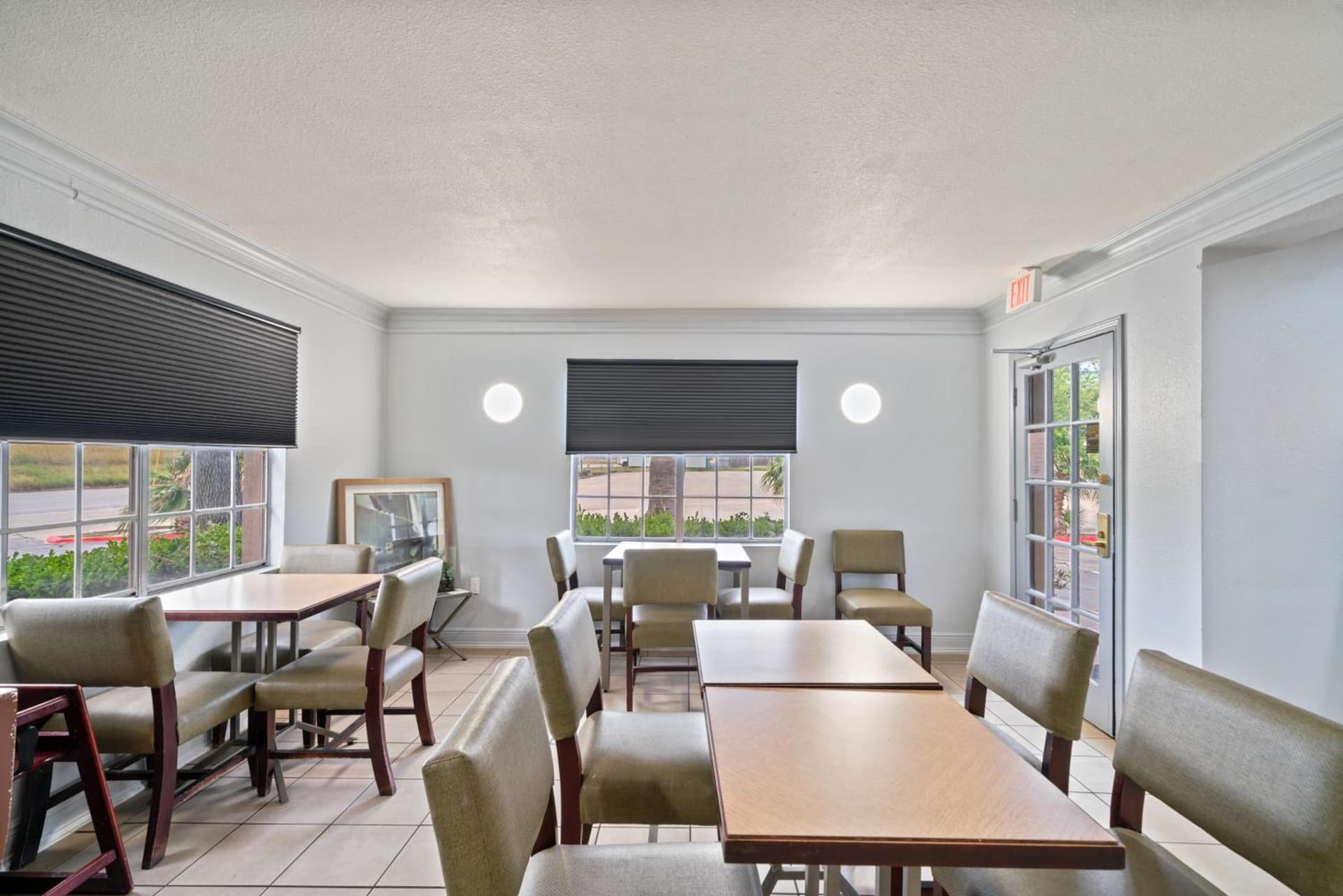 La Quinta Inn by Wyndham Corpus Christi North gallery photo in Corpus Christi, TX — image 112