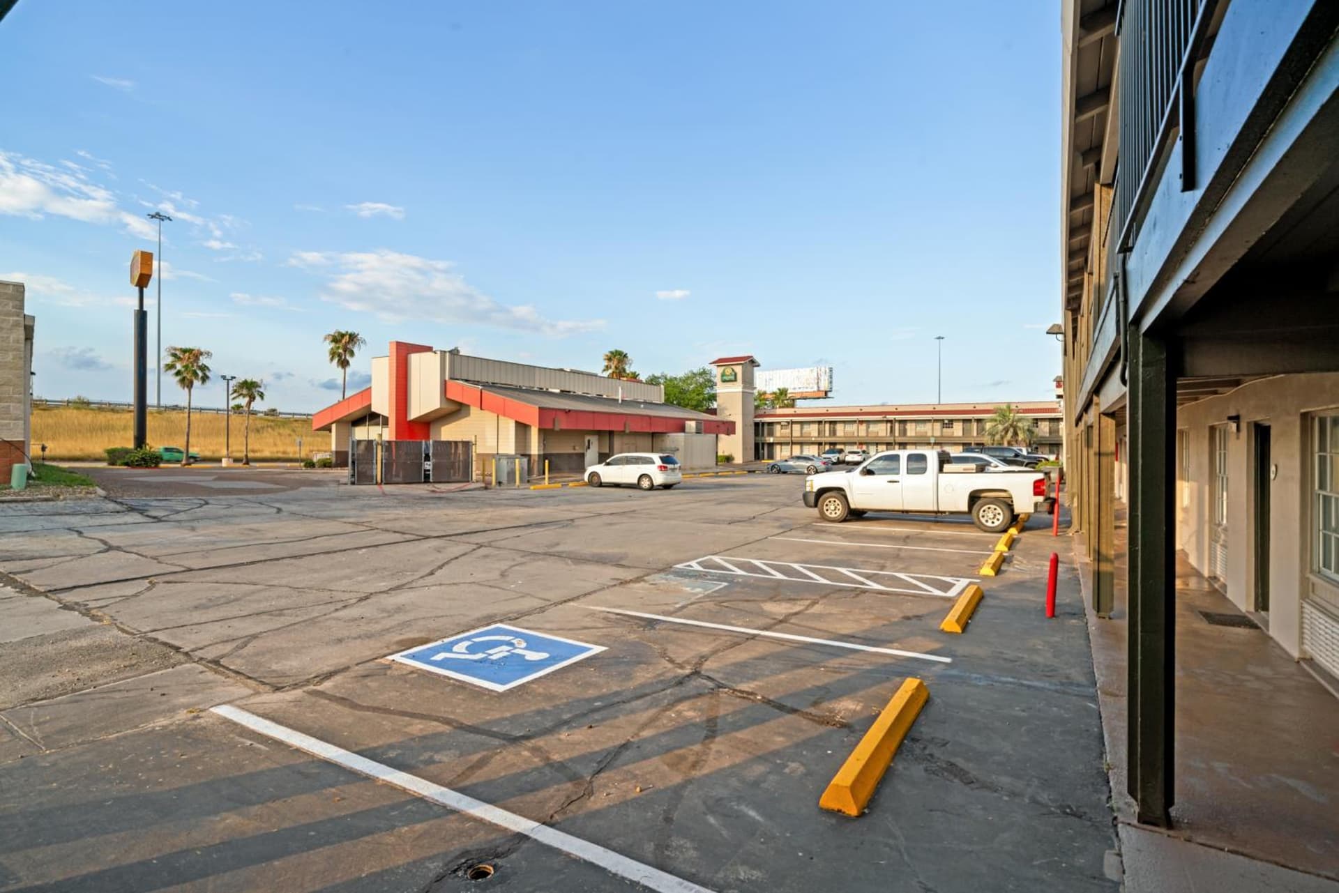 La Quinta Inn by Wyndham Corpus Christi North gallery photo in Corpus Christi, TX — image 51