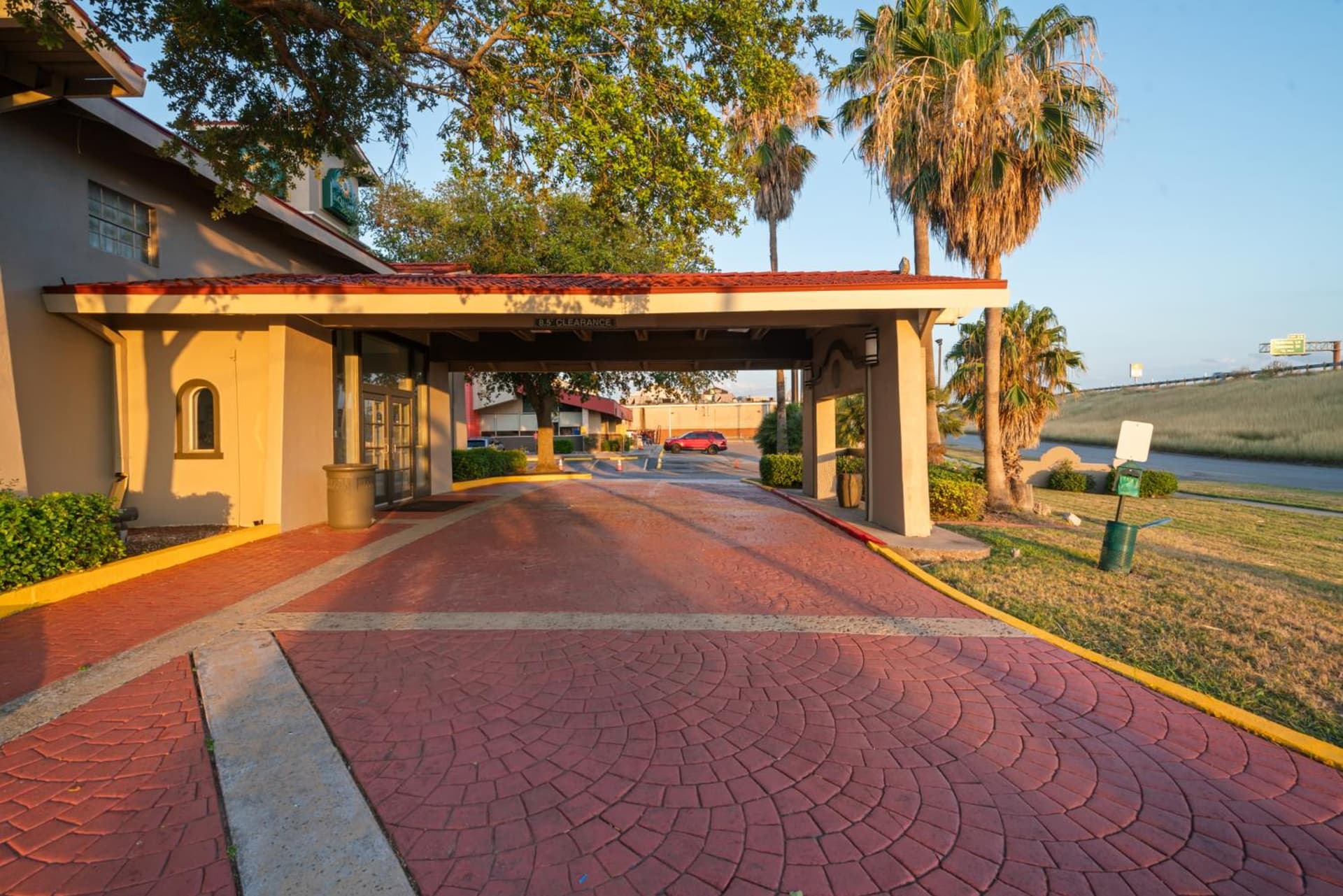 La Quinta Inn by Wyndham Corpus Christi North gallery photo in Corpus Christi, TX — image 73