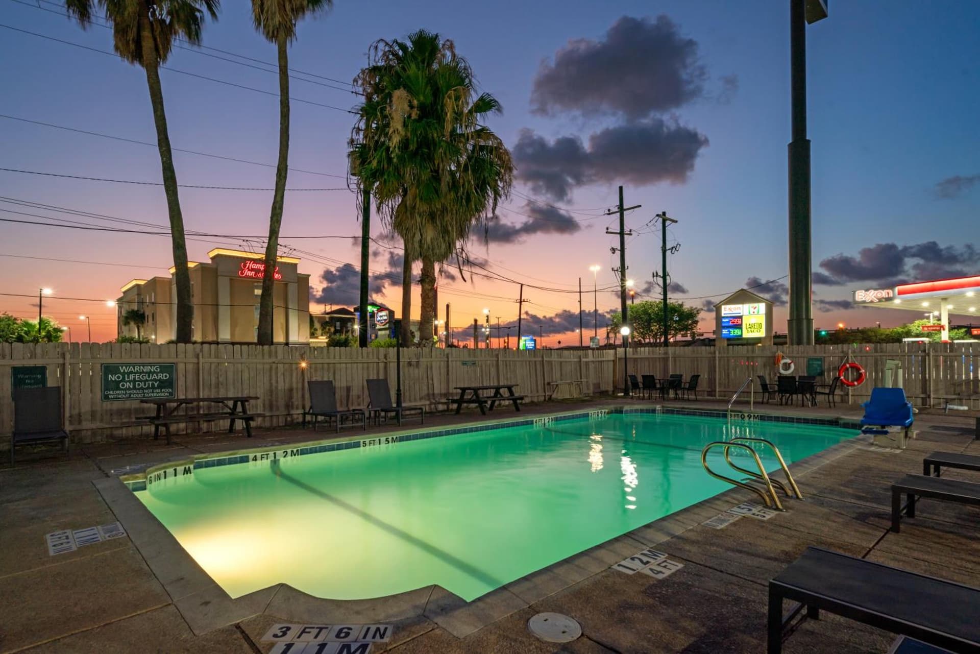 La Quinta Inn by Wyndham Corpus Christi North gallery photo in Corpus Christi, TX — image 54
