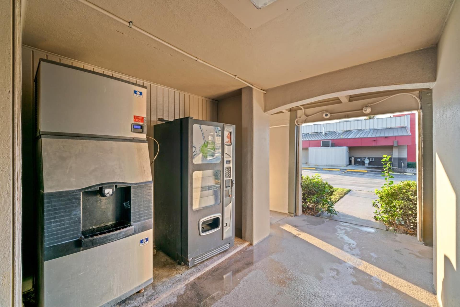 La Quinta Inn by Wyndham Corpus Christi North gallery photo in Corpus Christi, TX — image 124