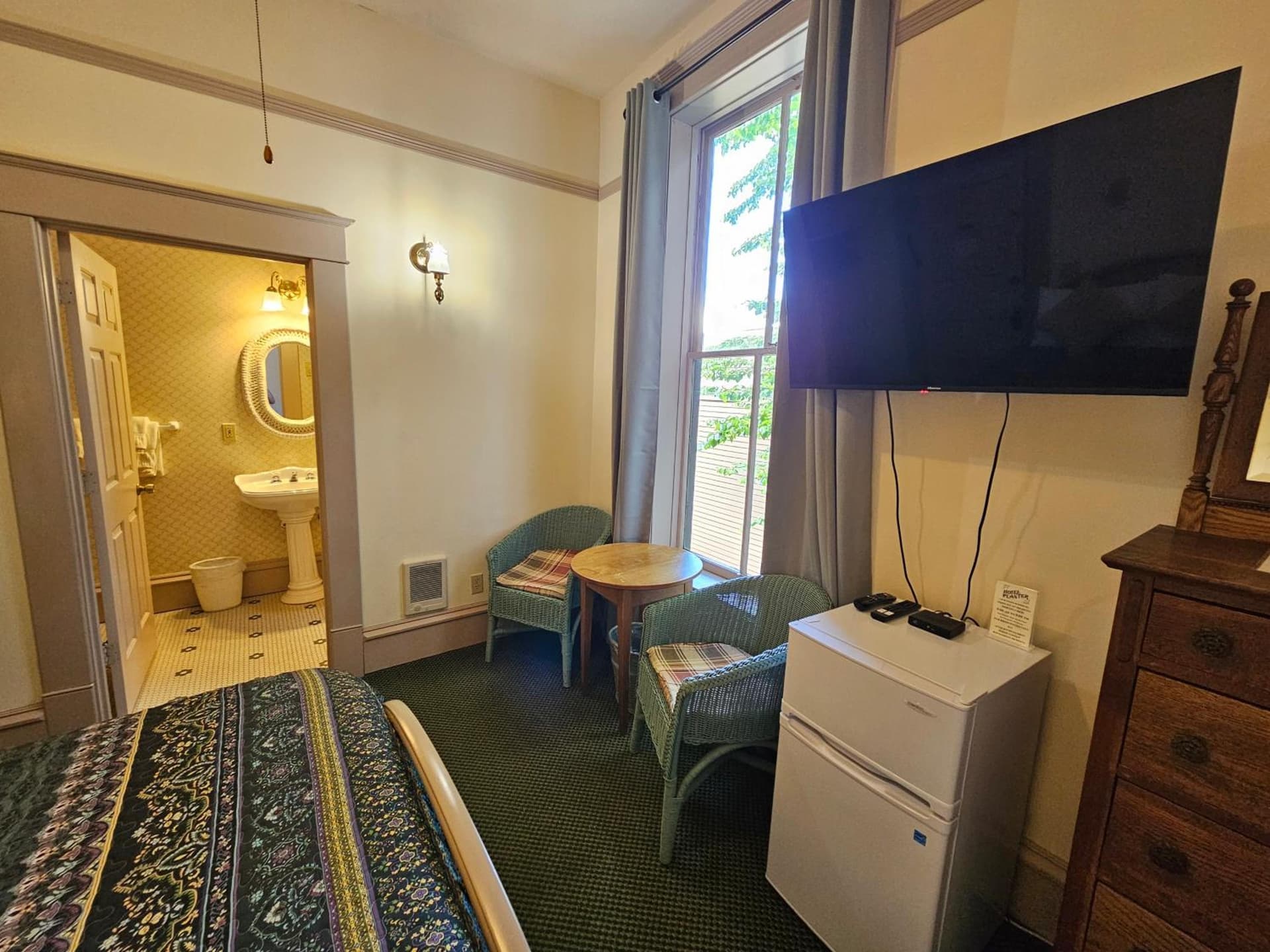 Hotel Planter gallery photo in La Conner, WA — image 31