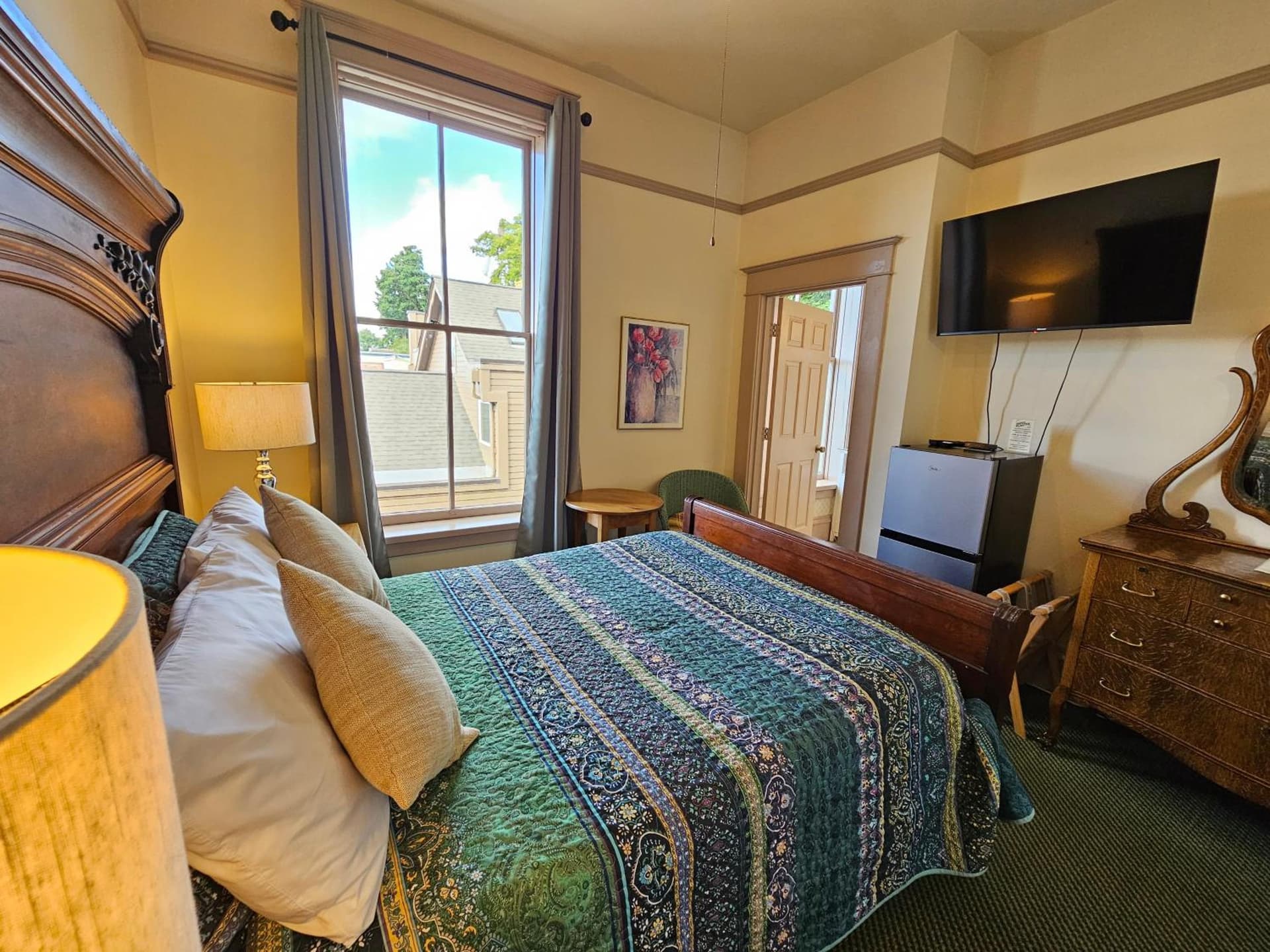 Hotel Planter gallery photo in La Conner, WA — image 124