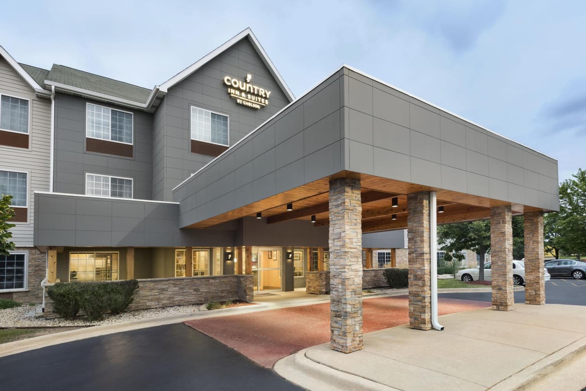Country Inn & Suites by Radisson, Romeoville - Bolingbrook property views in Romeoville, IL — gallery photo 3