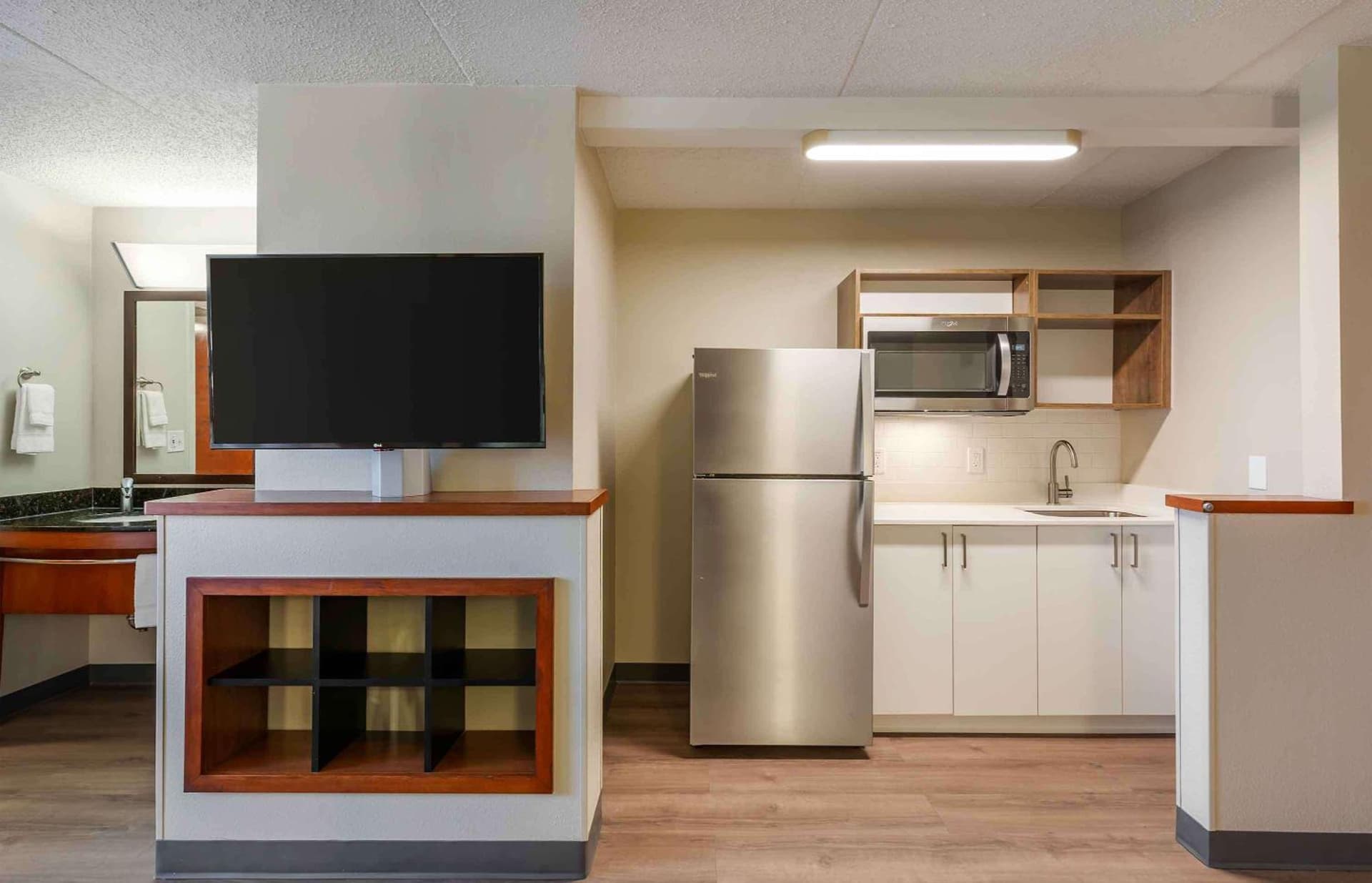 Extended Stay America Premier Suites - Cleveland - Independence gallery photo in Independence, OH — image 6