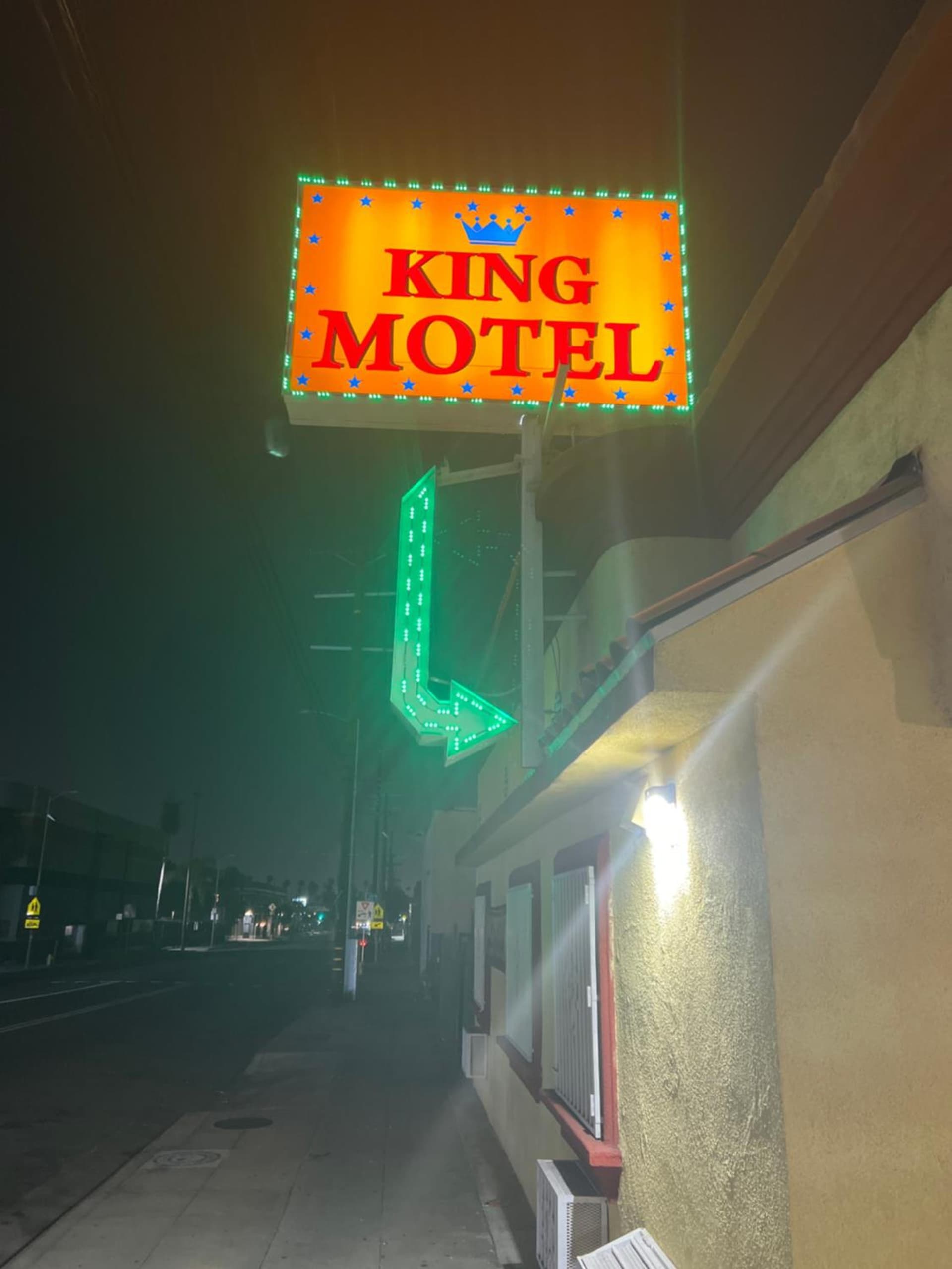 King Motel featured exterior or lobby in Los Angeles, CA — similar hotel
