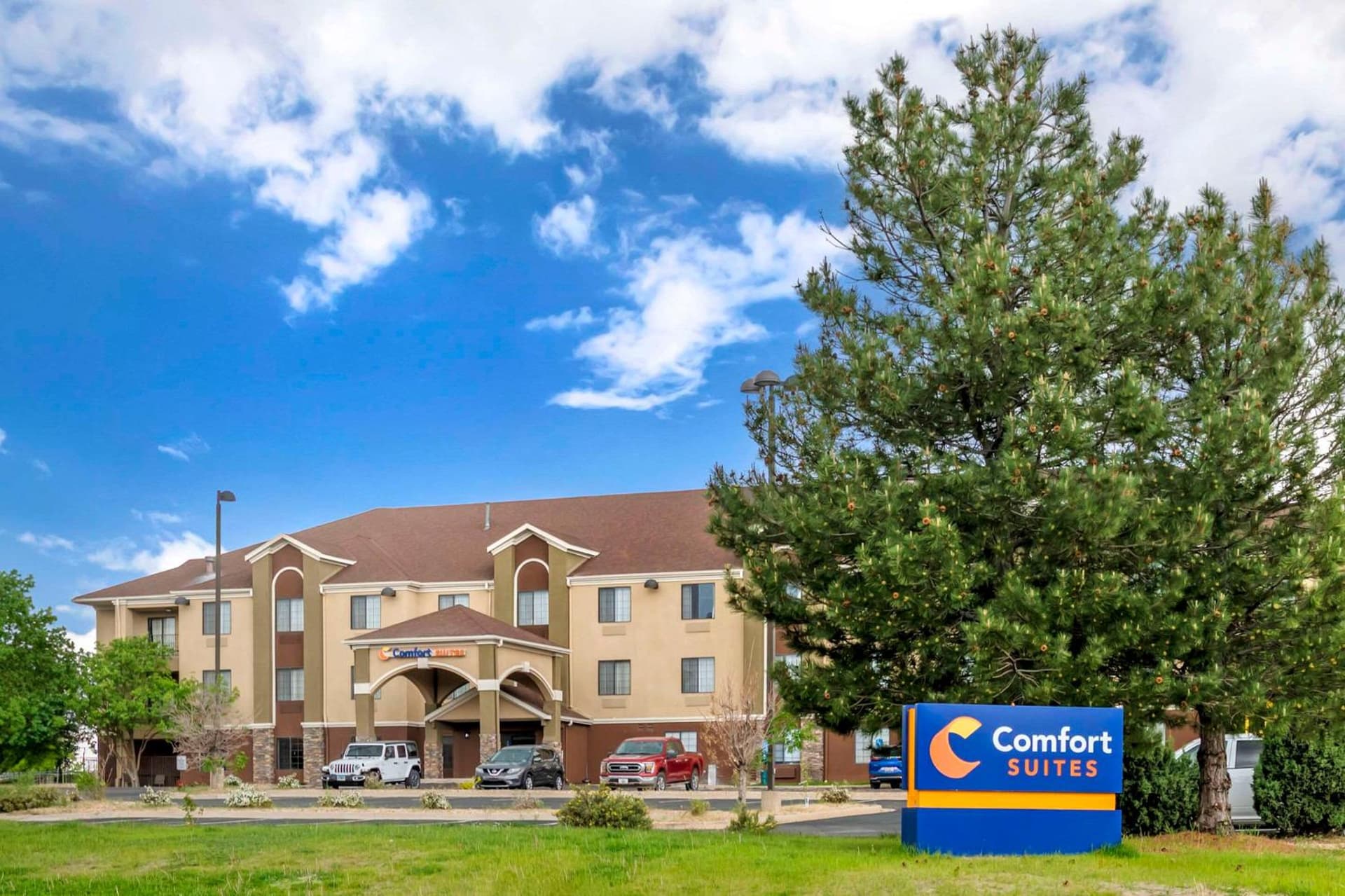 Comfort Suites Castle Rock - Denver South interior in Castle Rock, CO — gallery photo 2