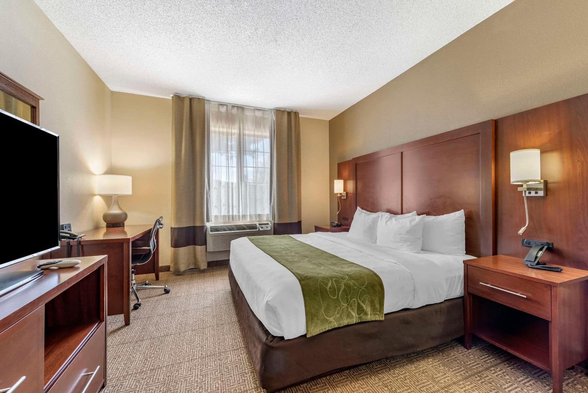 Comfort Suites Castle Rock - Denver South gallery photo in Castle Rock, CO — image 14