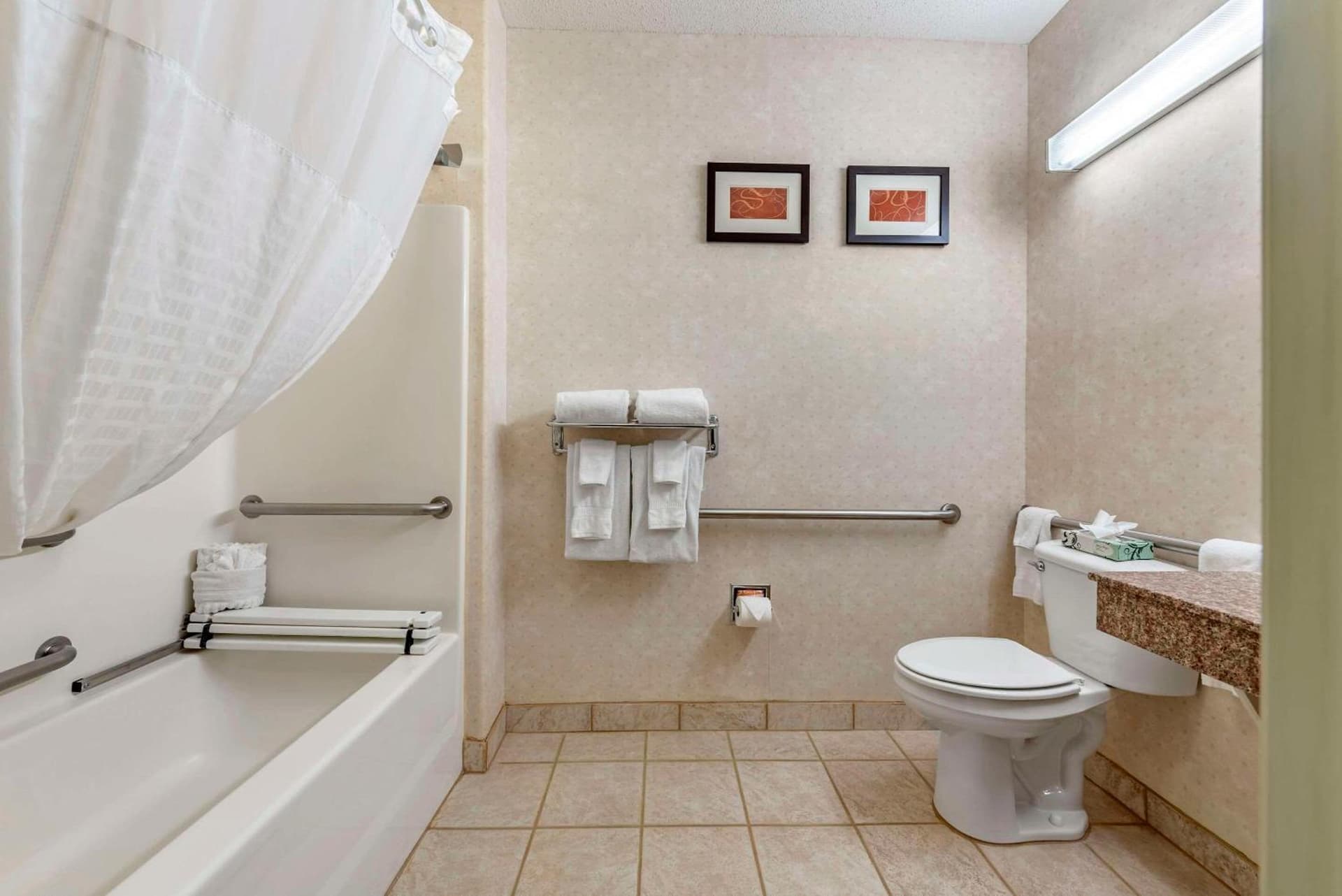 Comfort Suites Castle Rock - Denver South gallery photo in Castle Rock, CO — image 38
