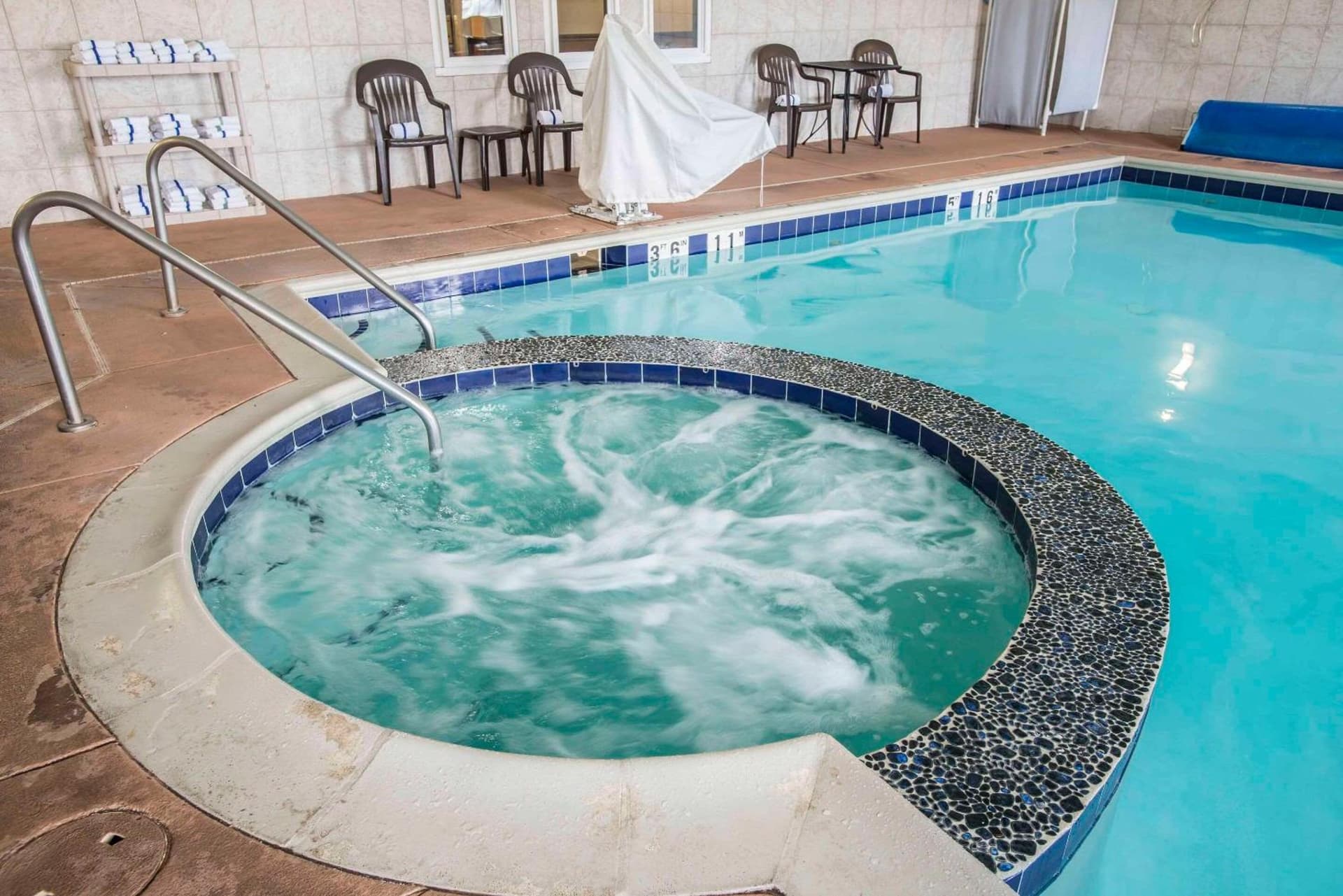 Comfort Suites Castle Rock - Denver South gallery photo in Castle Rock, CO — image 6