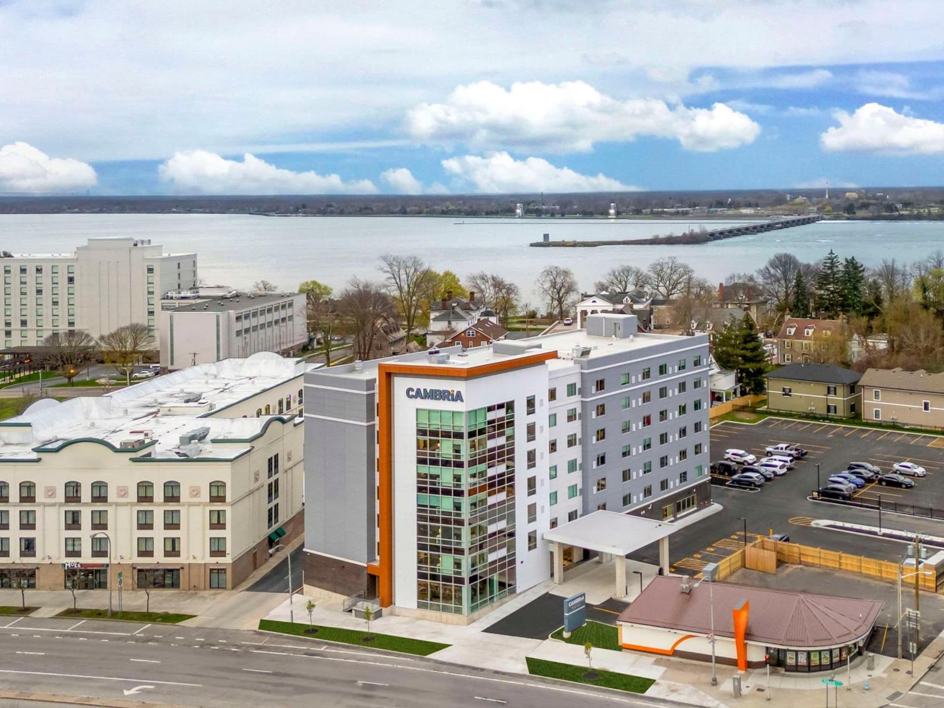 Cambria Hotel Niagara Falls property views in Niagara Falls, NY — gallery photo 3