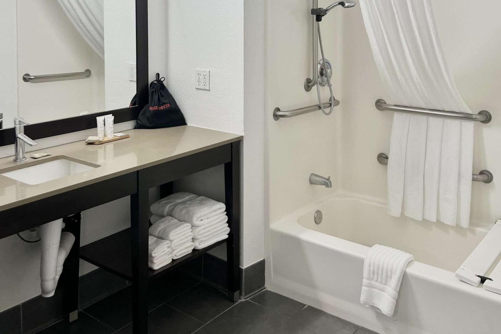 Country Inn & Suites by Radisson, Tucson Airport, AZ gallery photo in Tucson, AZ — image 39