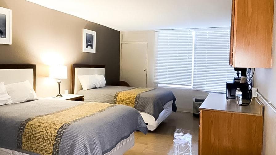 APM Inn & Suites property views in Martinsburg, WV — gallery photo 3