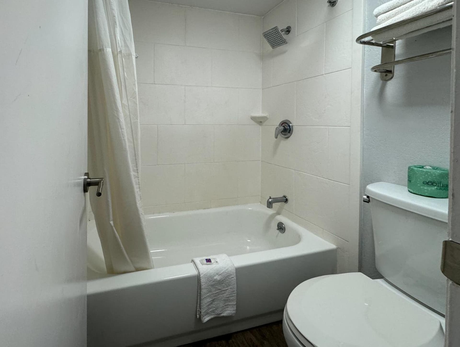 Motel 6 Huntsville AL University Dr. gallery photo in Huntsville, AL — image 14