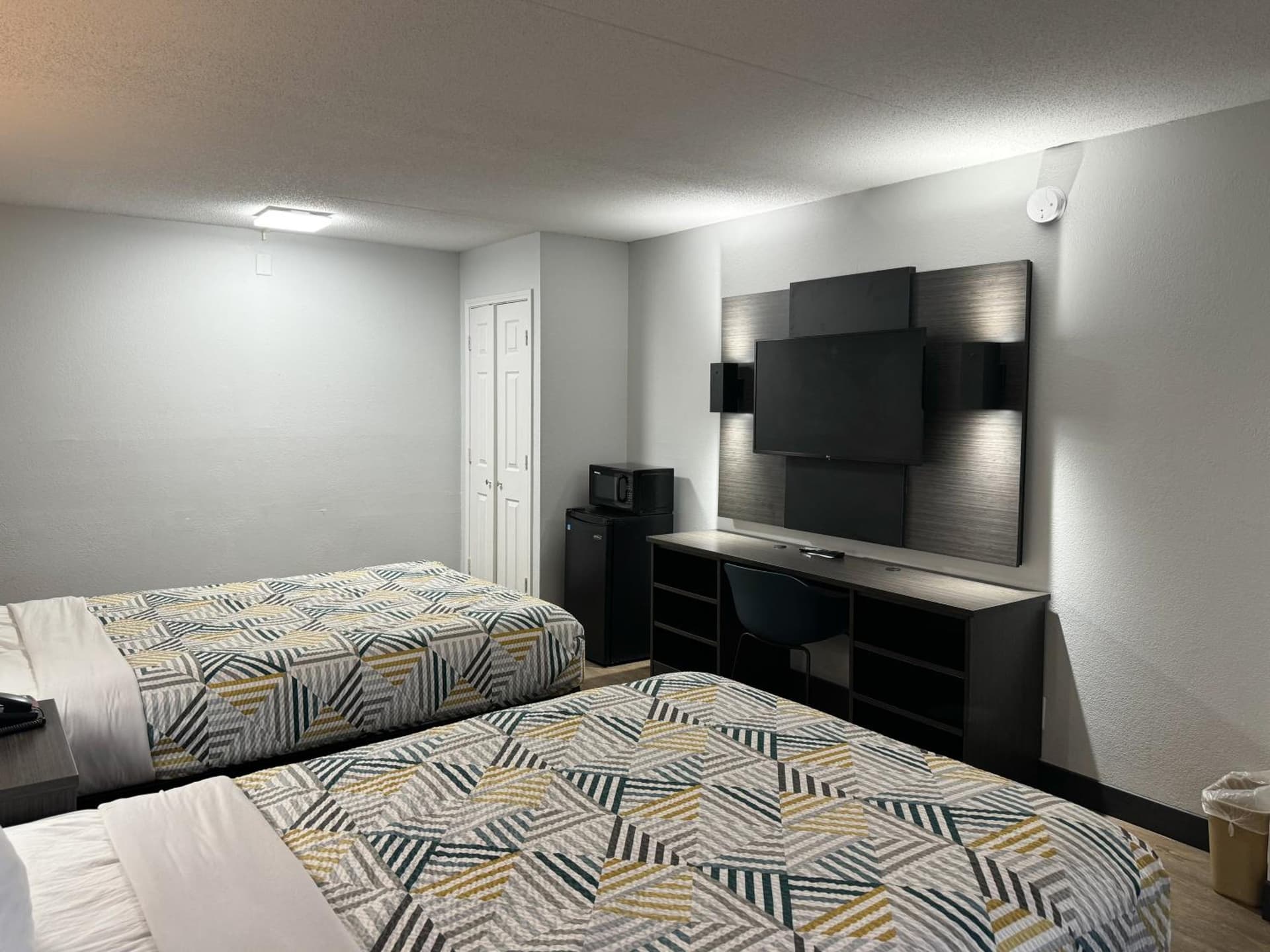 Motel 6 Huntsville AL University Dr. gallery photo in Huntsville, AL — image 23
