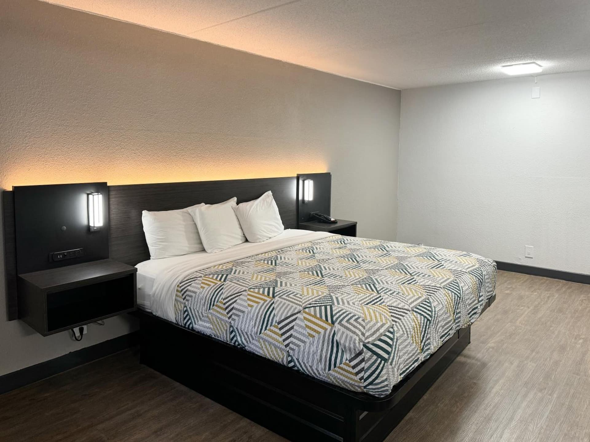 Motel 6 Huntsville AL University Dr. gallery photo in Huntsville, AL — image 19
