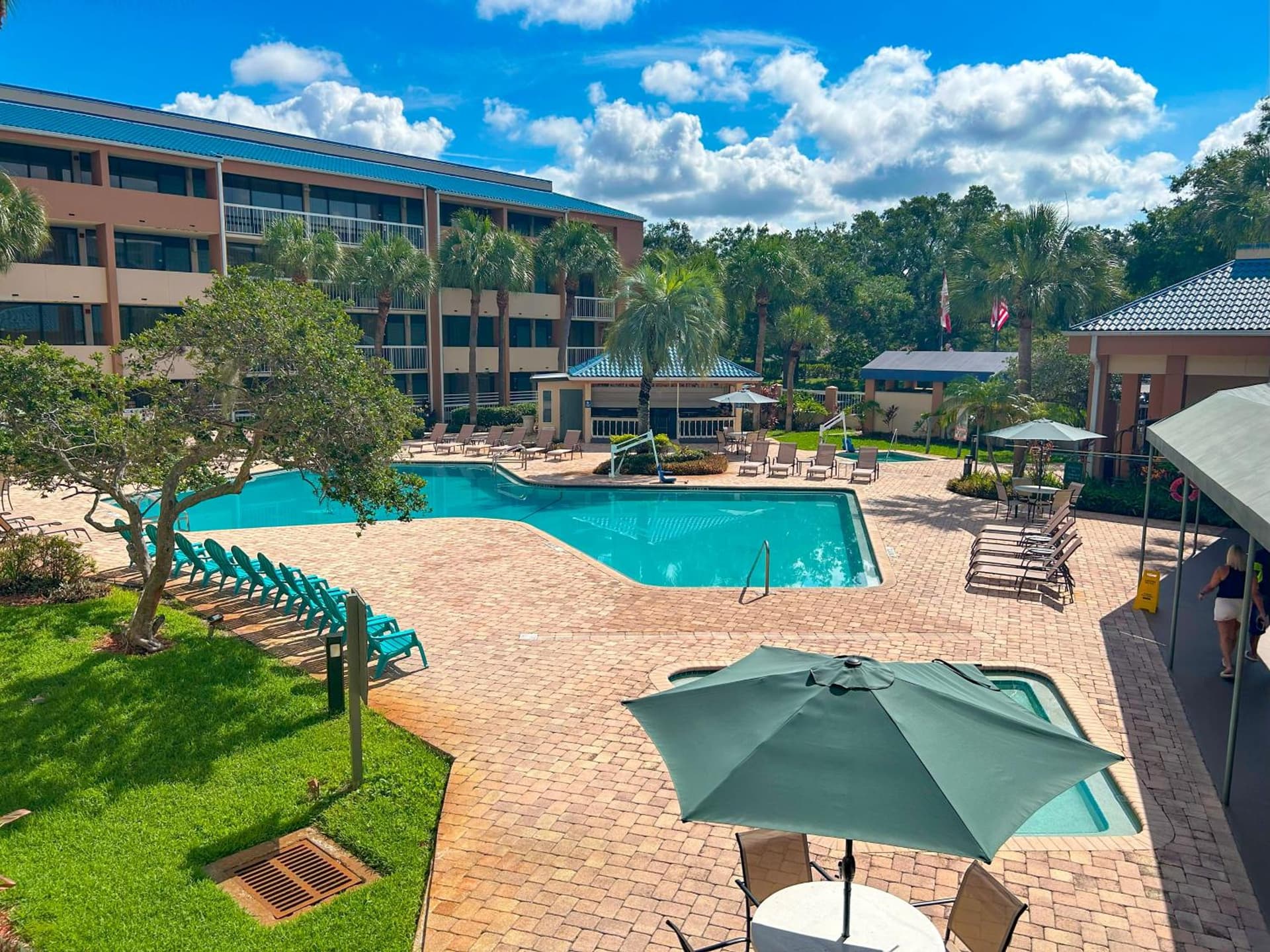 Hotel Monreale Express & Studios IDrive District property views in Orlando, FL — gallery photo 3