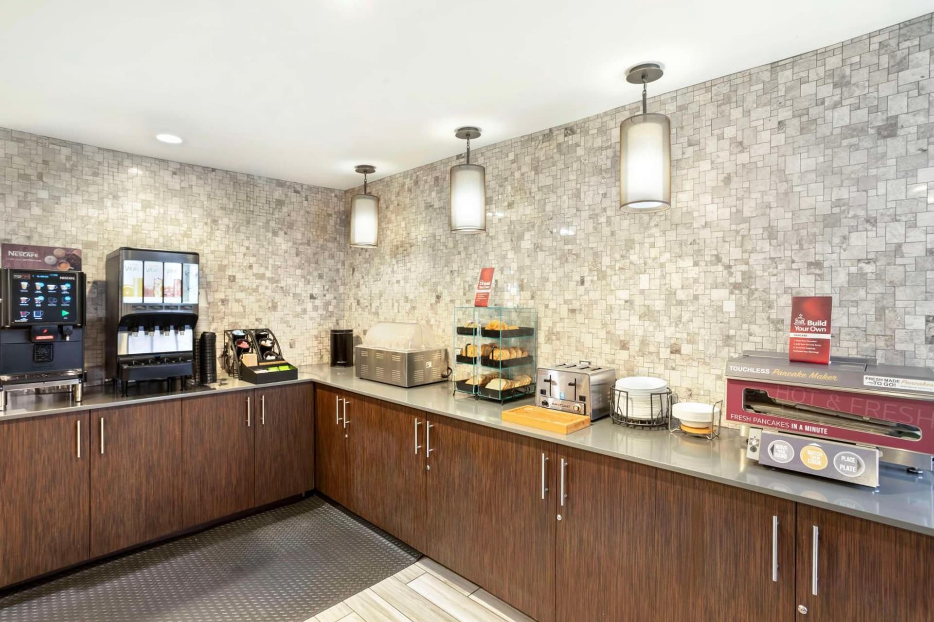 Best Western Plus Fairfield Hotel gallery photo in Fairfield, CT — image 38