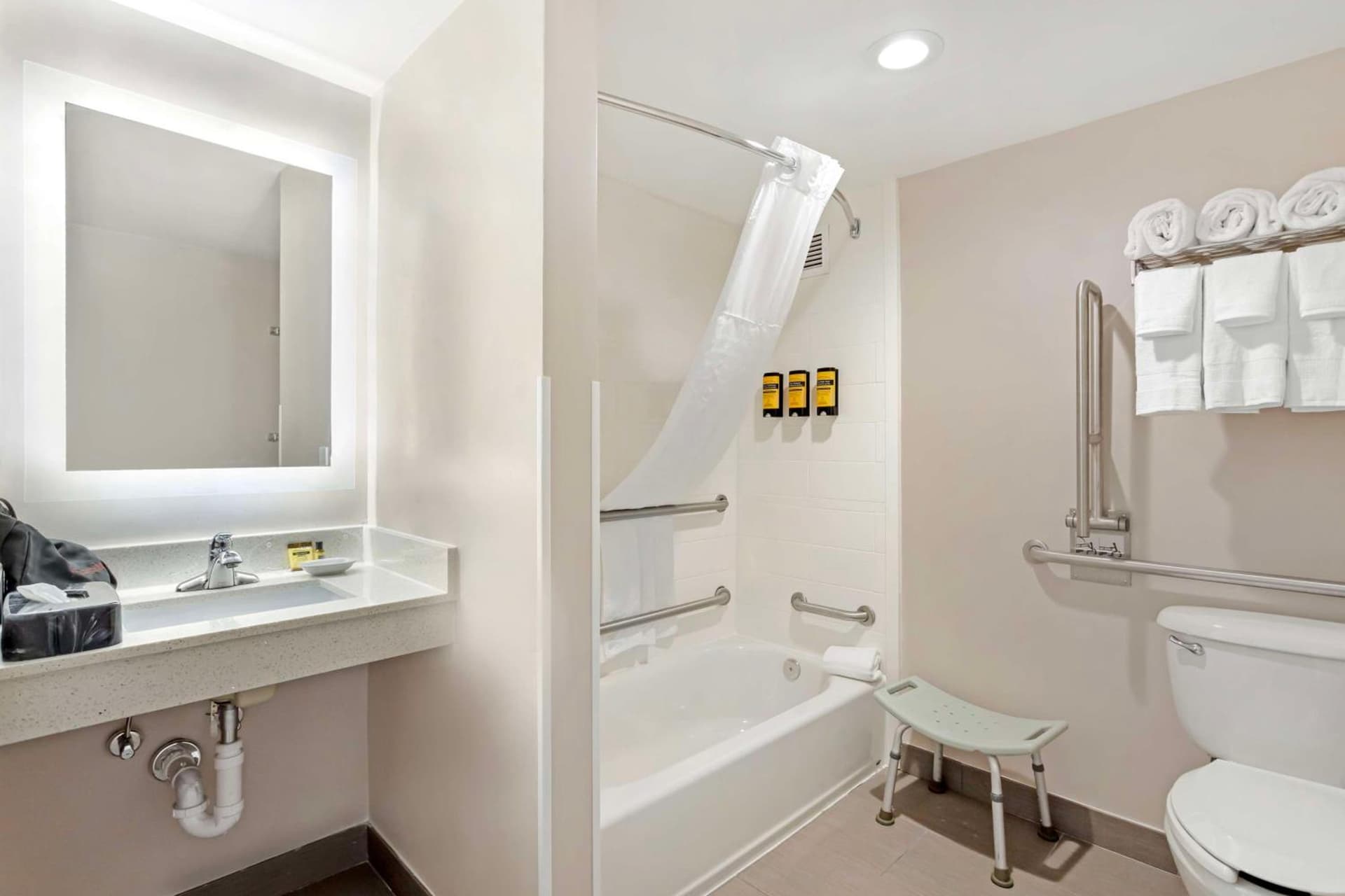 Best Western Plus Fairfield Hotel gallery photo in Fairfield, CT — image 33