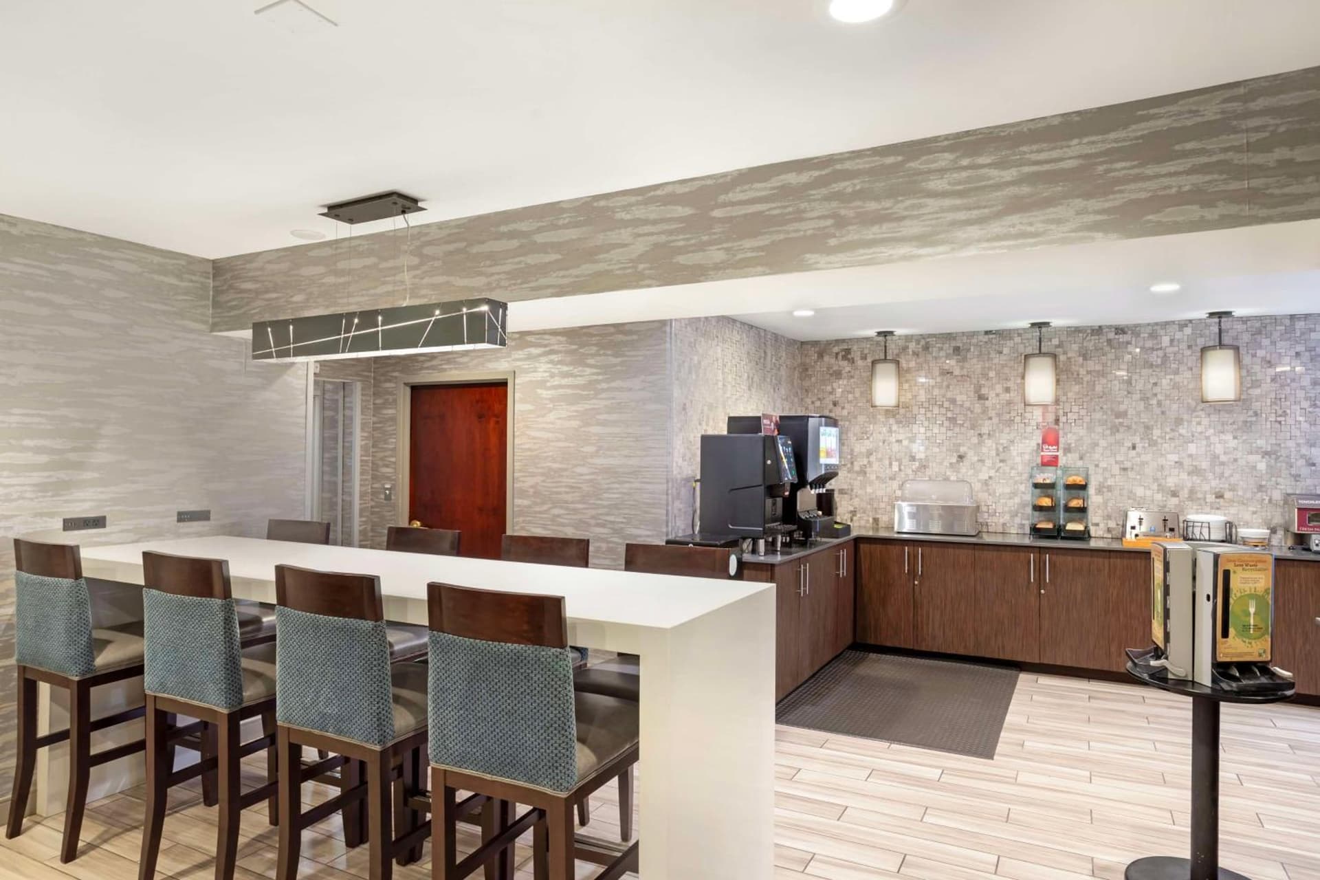 Best Western Plus Fairfield Hotel property views in Fairfield, CT — gallery photo 3