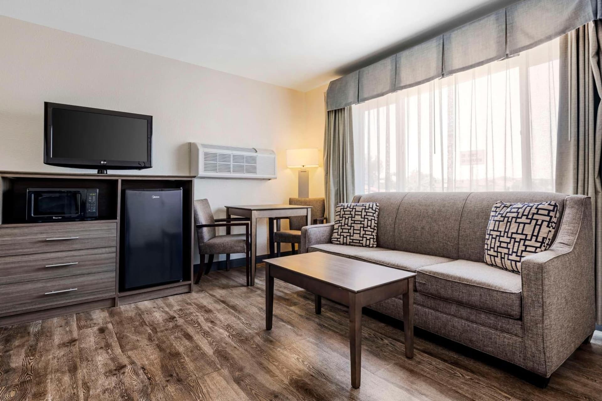 Best Western Santee Lodge gallery photo in Santee, CA — image 18