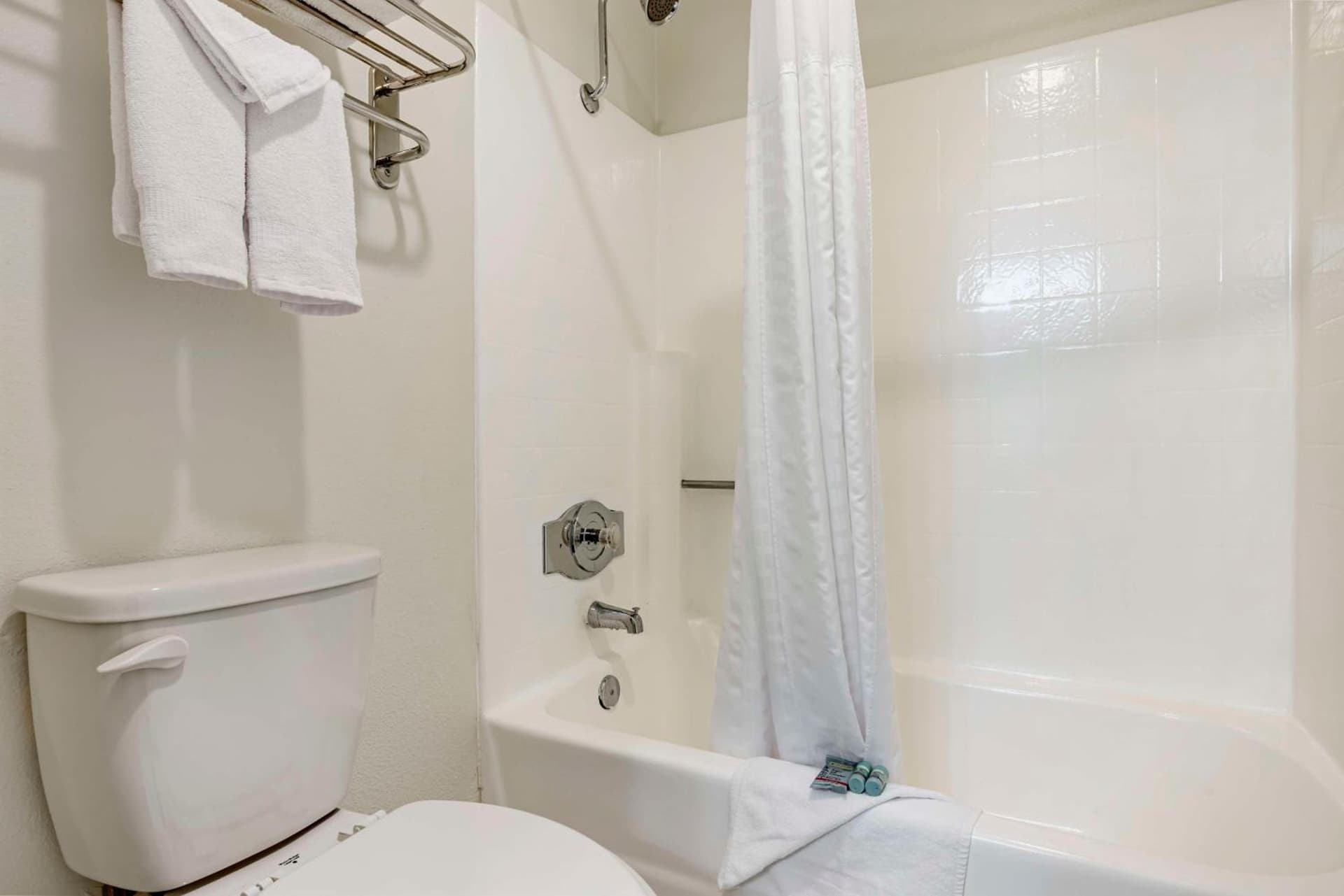 Best Western Santee Lodge gallery photo in Santee, CA — image 25