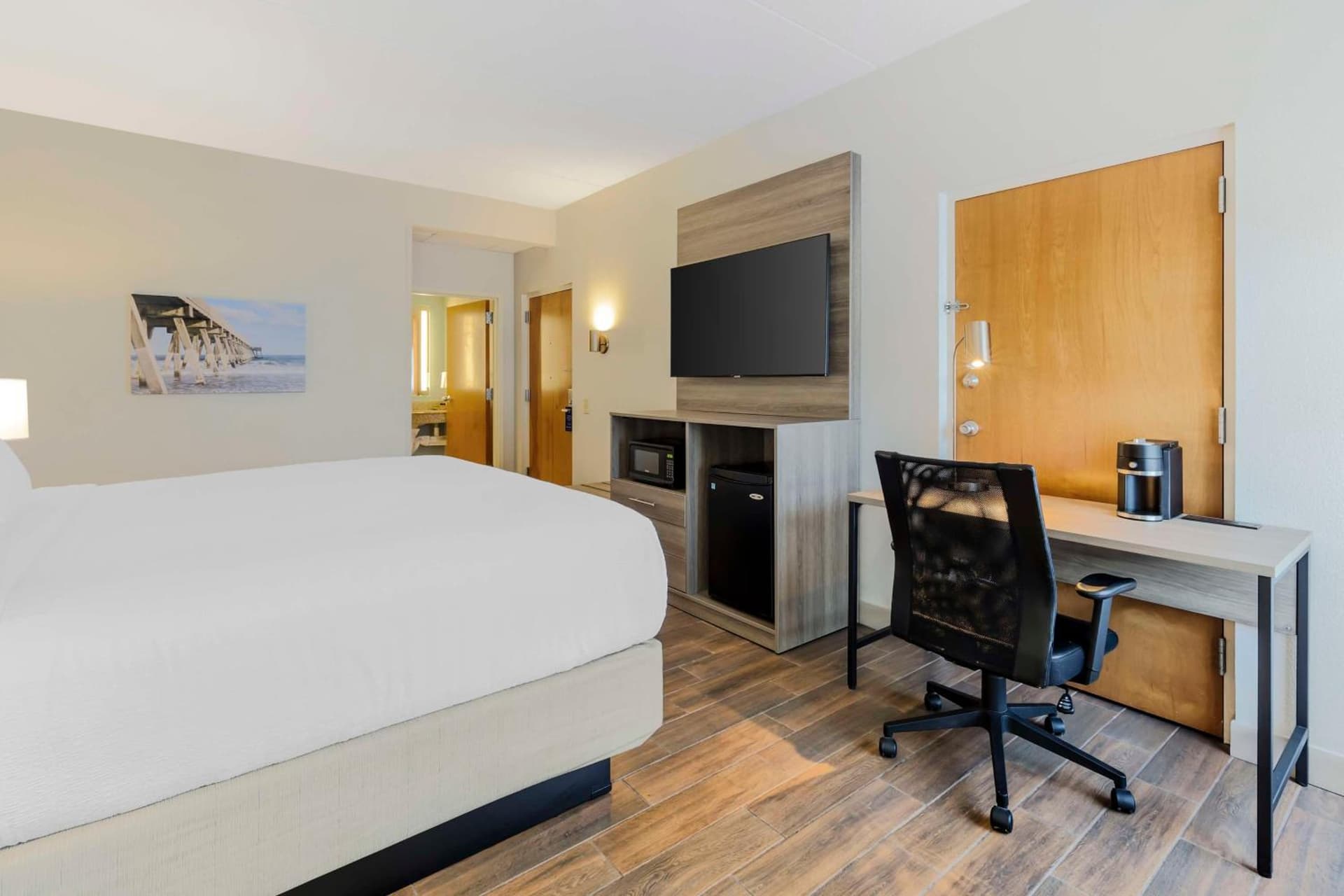 Best Western Plus Wilmington / Wrightsville Beach gallery photo in Wilmington, NC — image 30