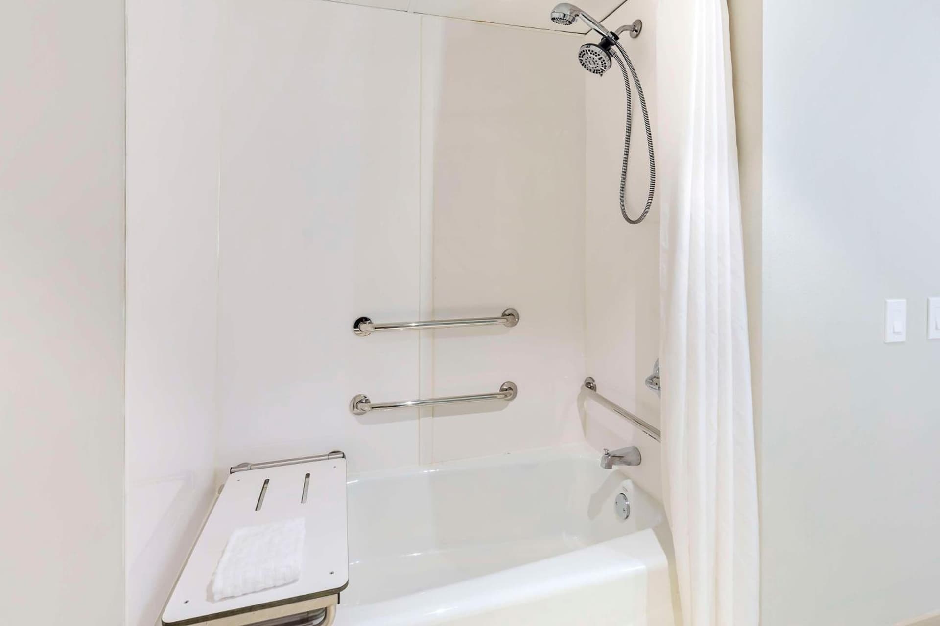 Best Western Plus Wilmington / Wrightsville Beach gallery photo in Wilmington, NC — image 7