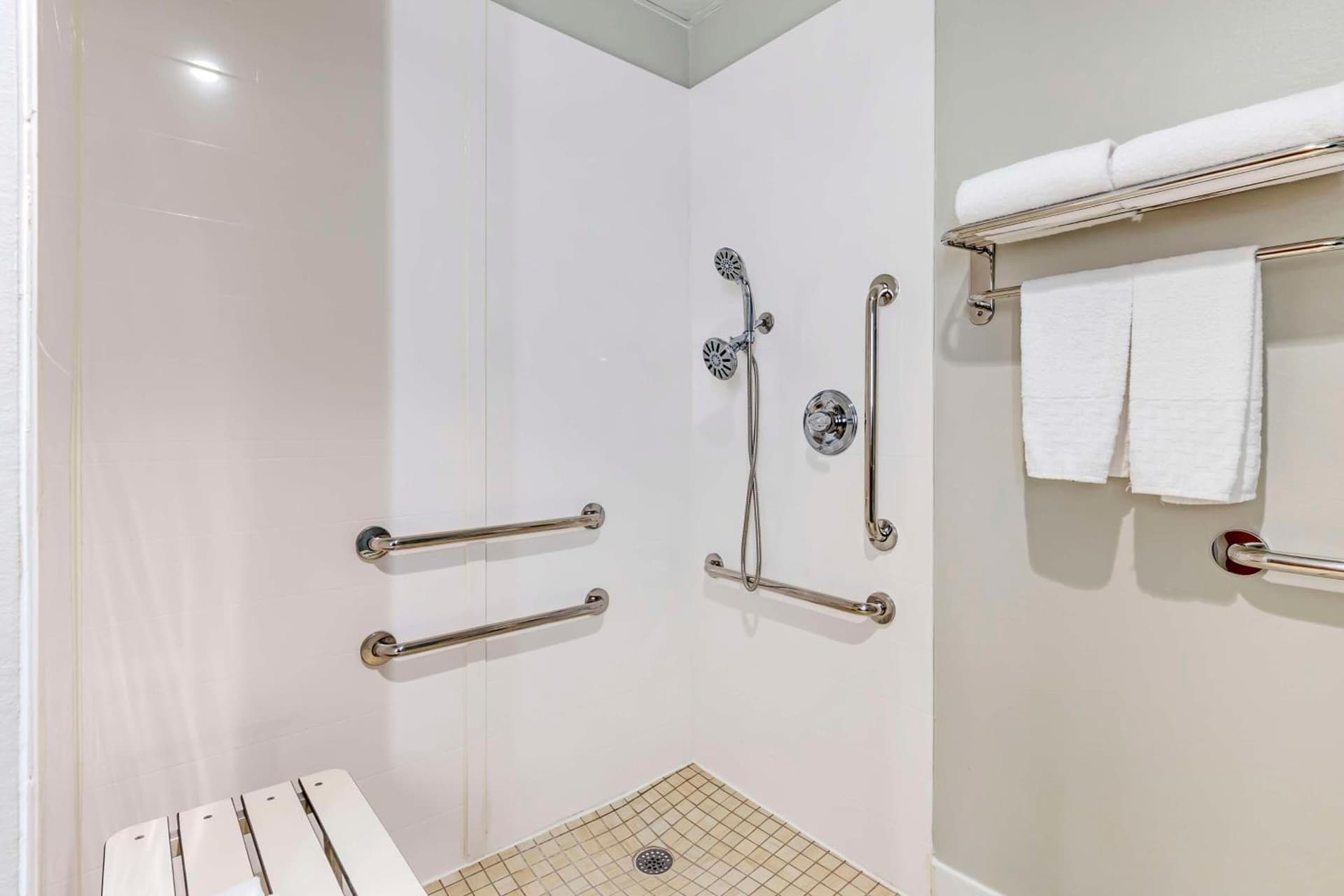 Best Western Plus Wilmington / Wrightsville Beach gallery photo in Wilmington, NC — image 6