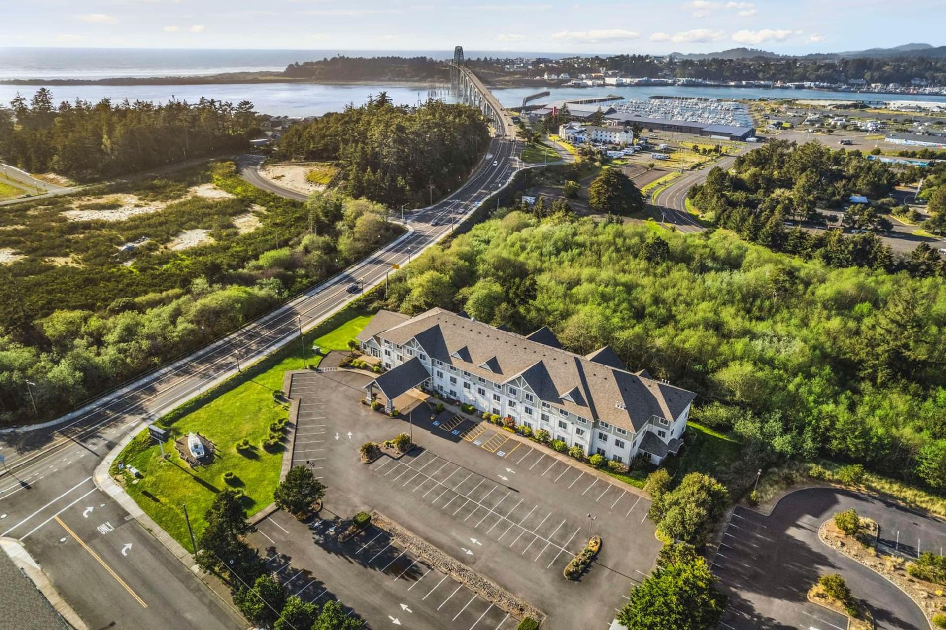 La Quinta by Wyndham Newport interior in Newport, OR — gallery photo 2