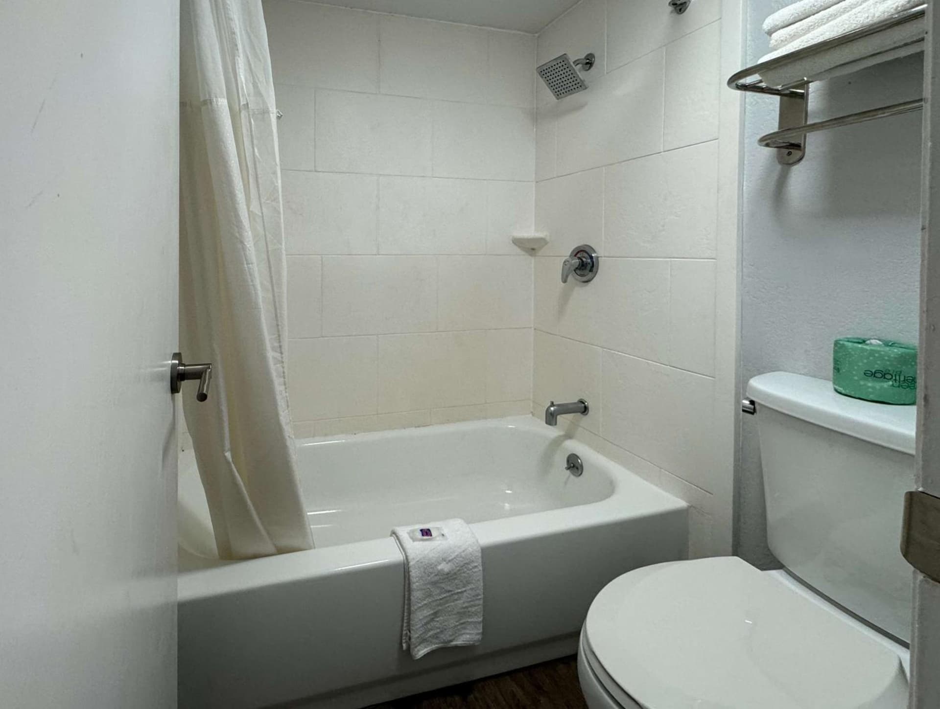 Motel 6 Huntsville AL University Dr. gallery photo in Huntsville, AL — image 15