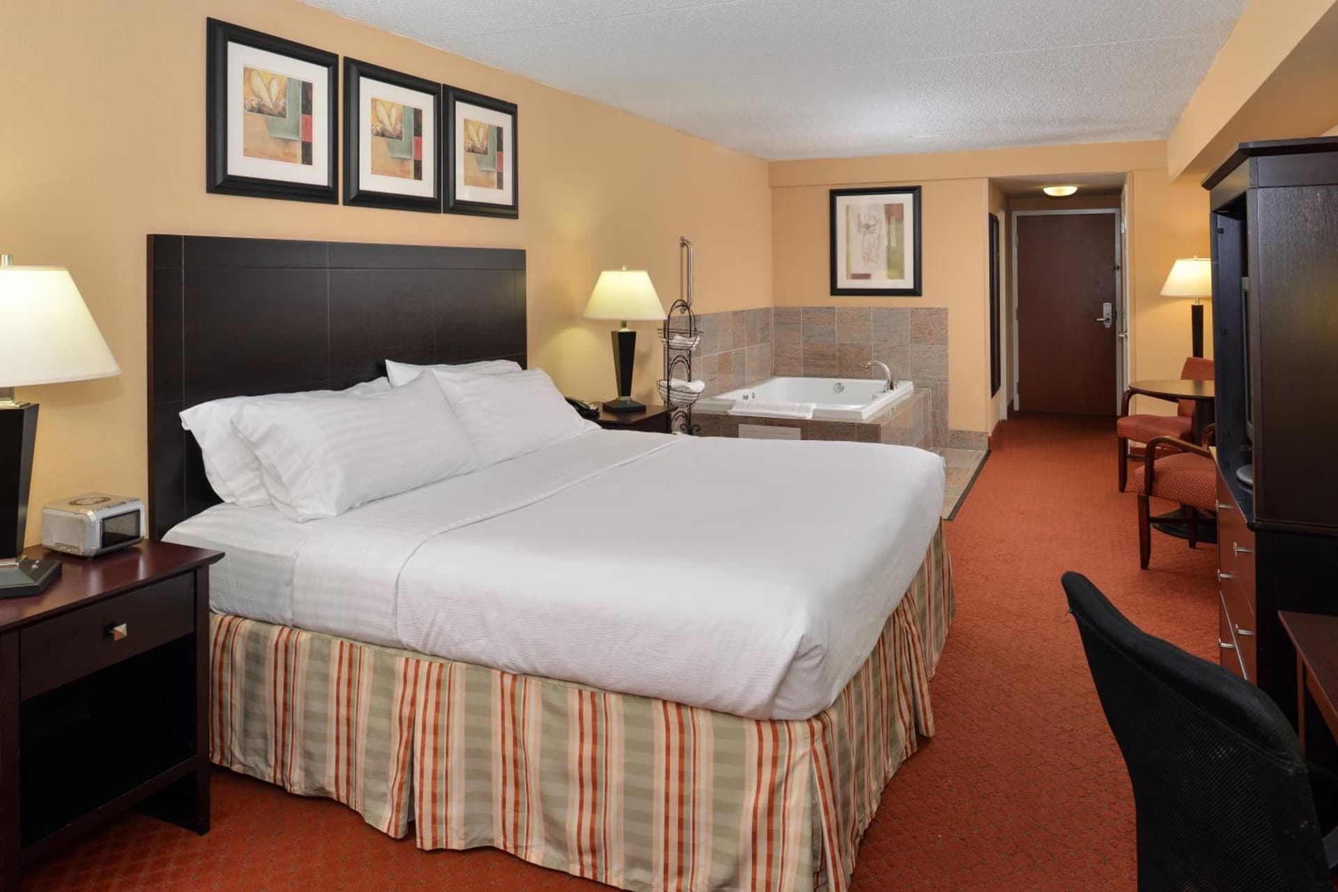 Holiday Inn Martinsburg by IHG gallery photo in Martinsburg, WV — image 49
