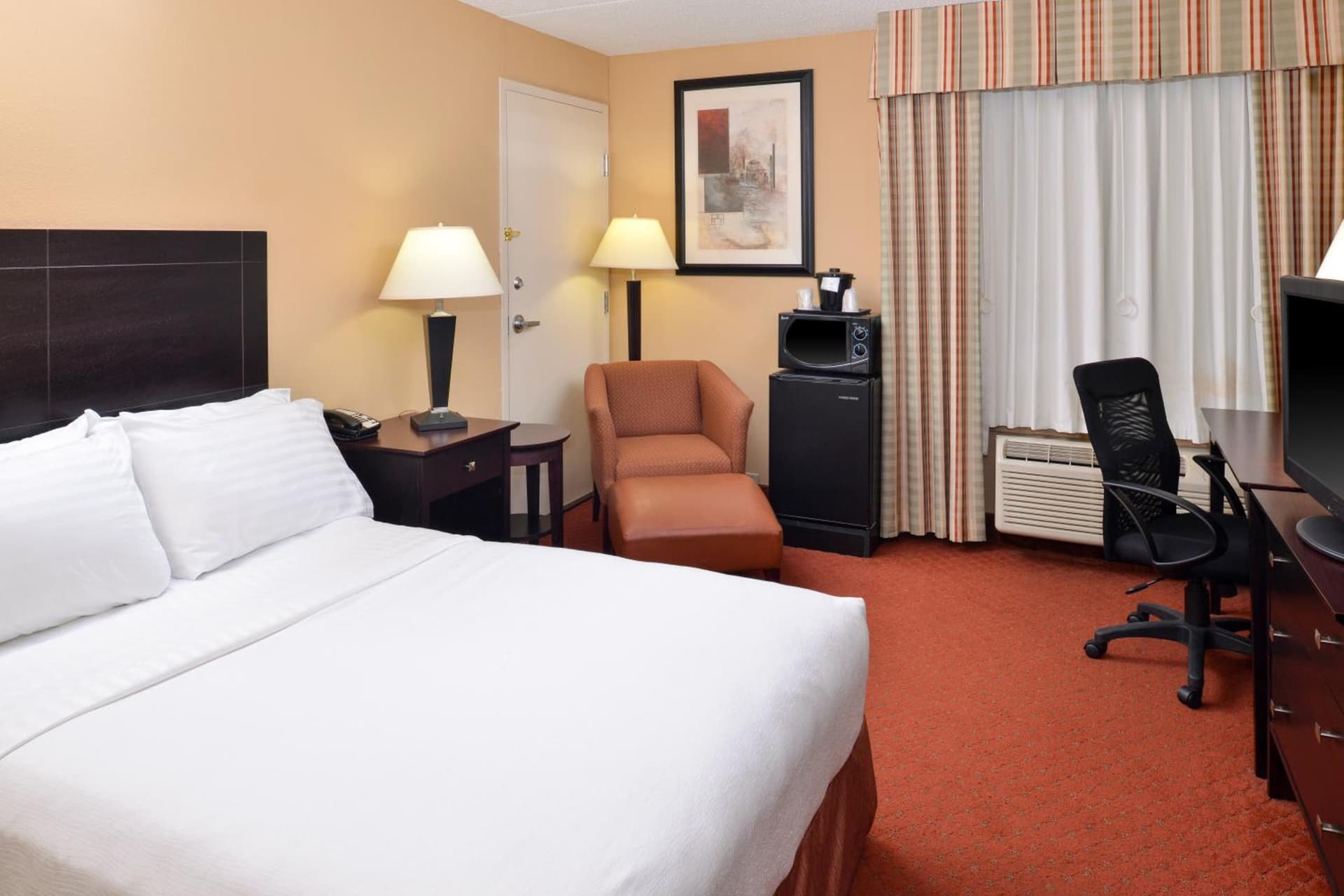 Holiday Inn Martinsburg by IHG gallery photo in Martinsburg, WV — image 21