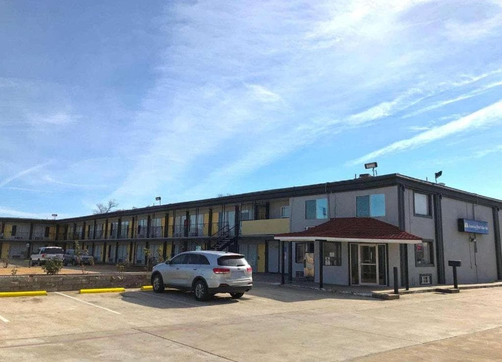 Best Value Inn Garland gallery photo in Garland, TX — image 4