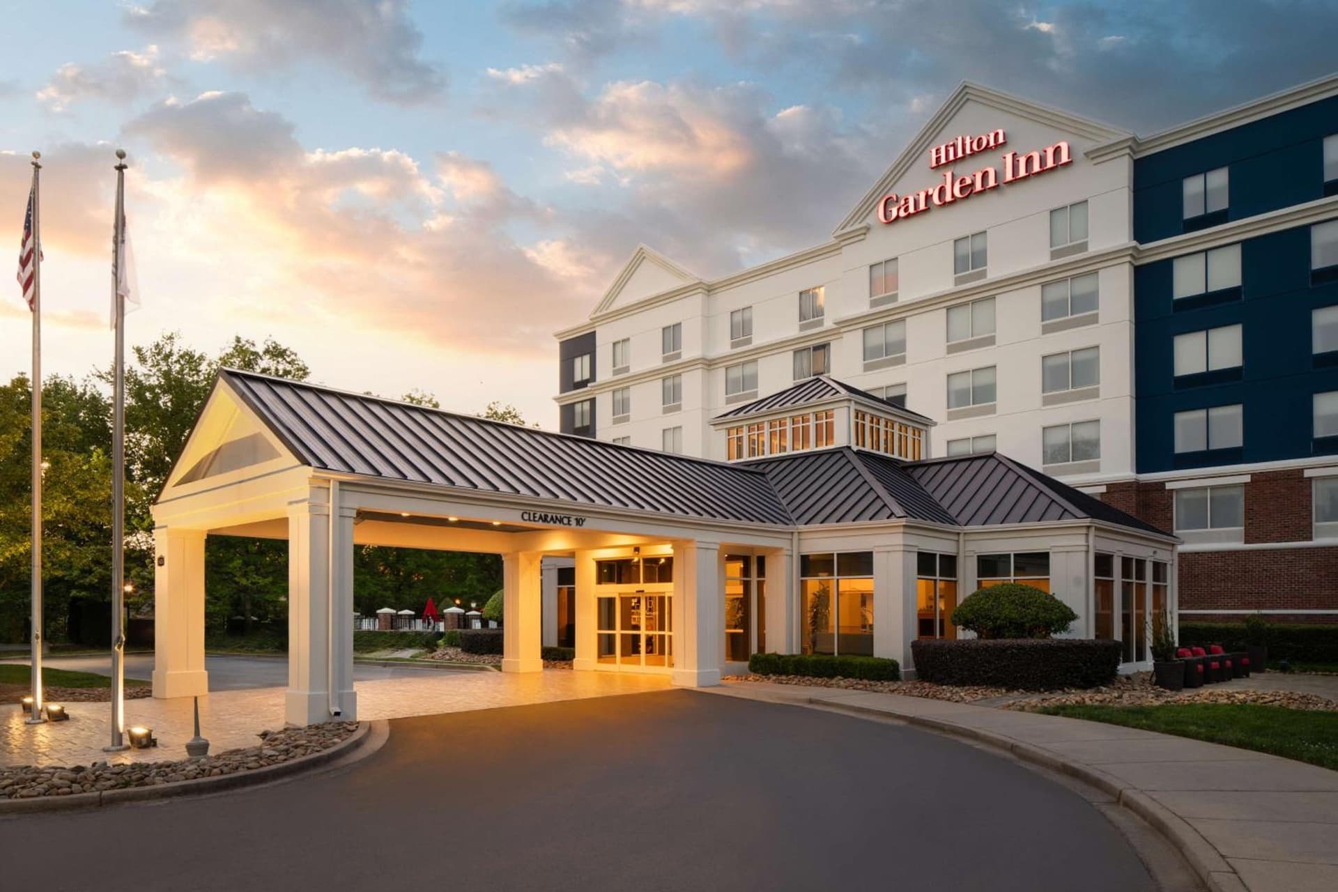 Hilton Garden Inn Rock Hill interior in Rock Hill, SC — gallery photo 2