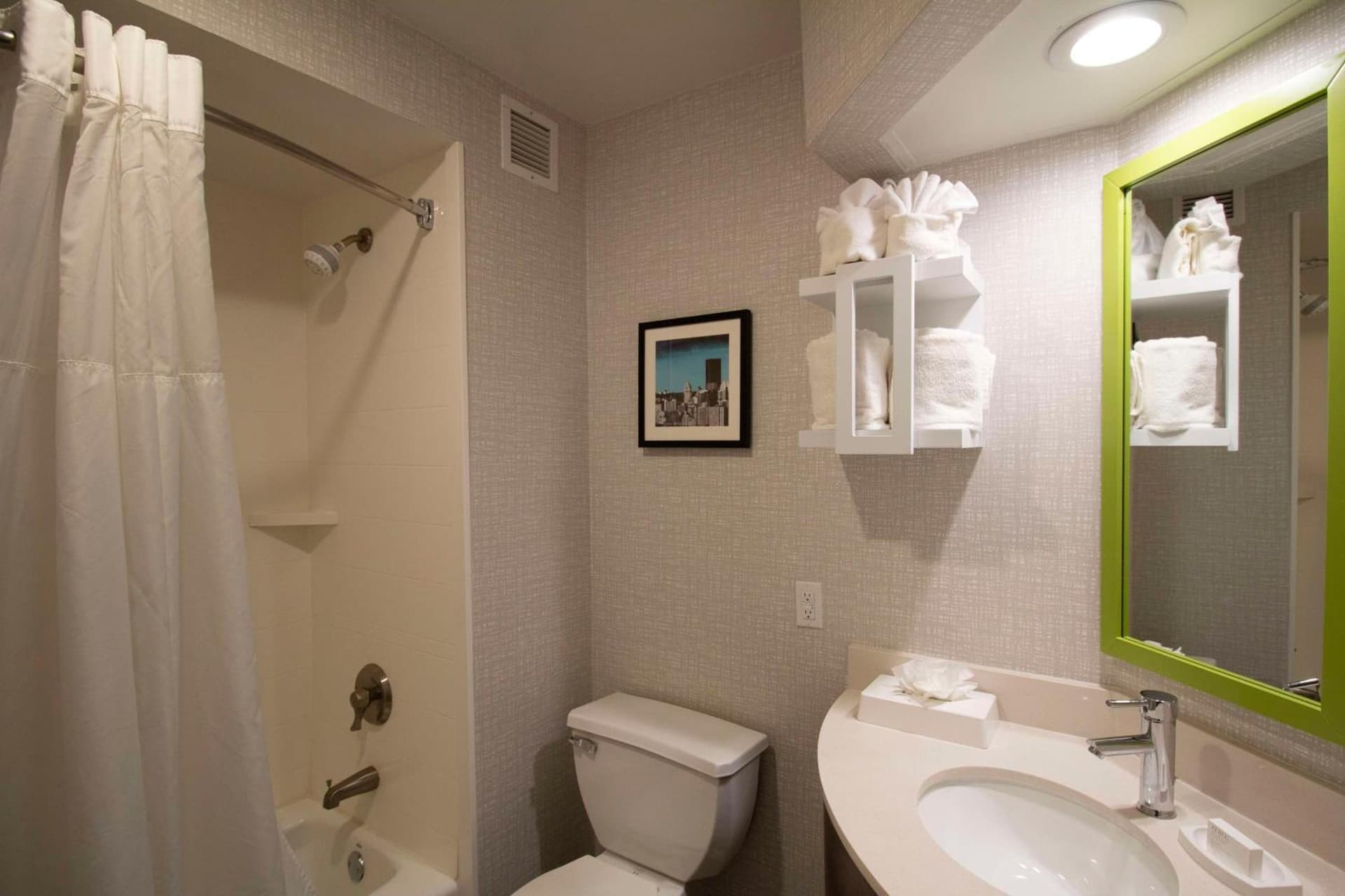 Hampton Inn Kent/Akron Area gallery photo in Kent, OH — image 13