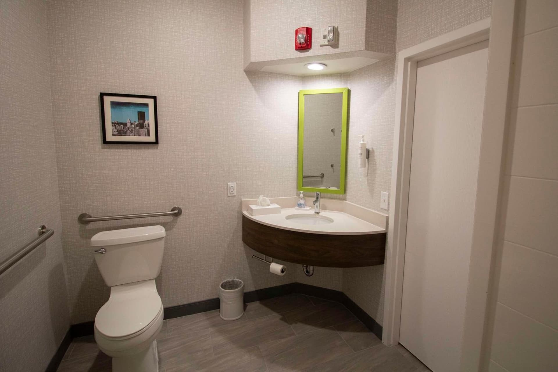 Hampton Inn Kent/Akron Area gallery photo in Kent, OH — image 74