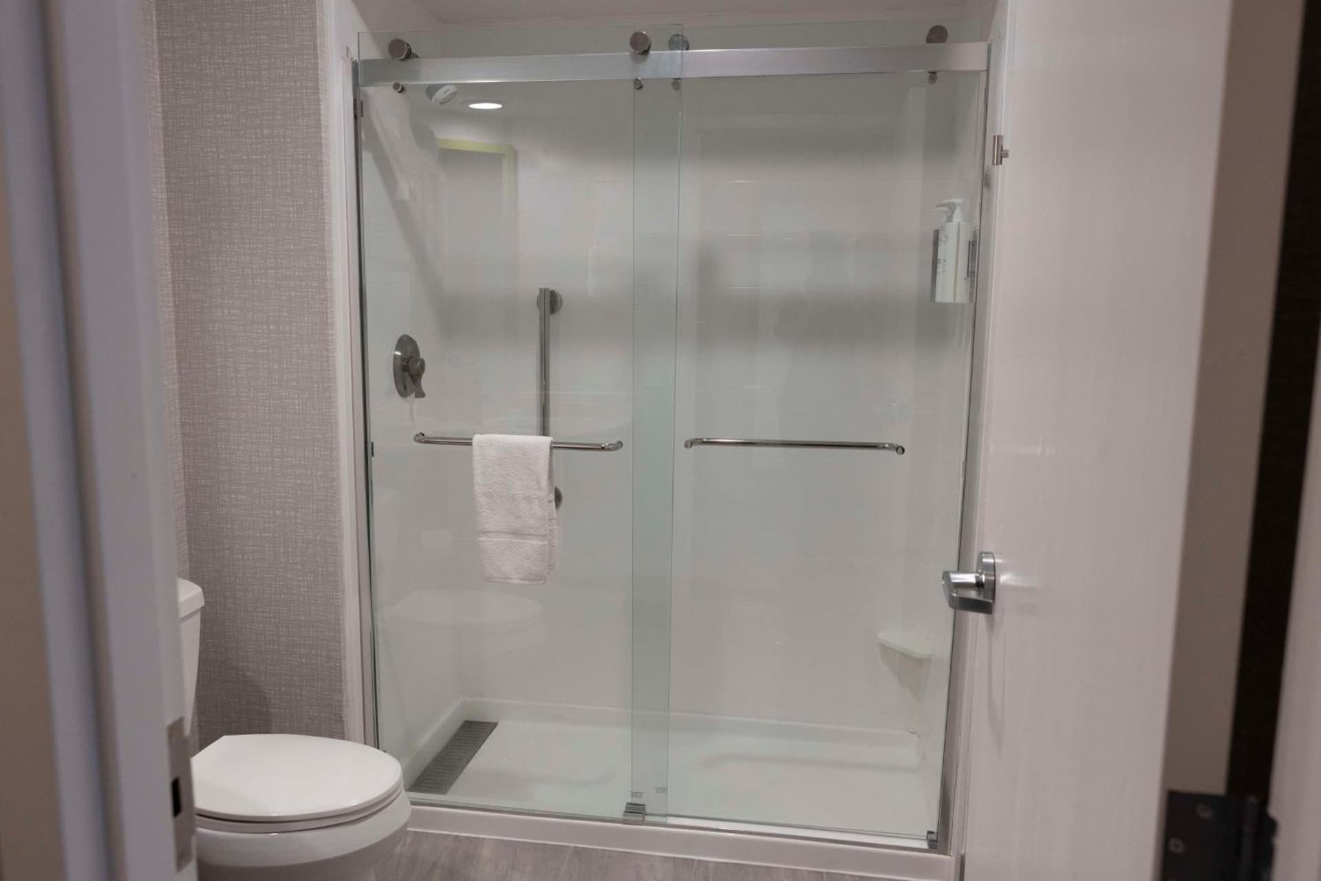 Hampton Inn Kent/Akron Area gallery photo in Kent, OH — image 43