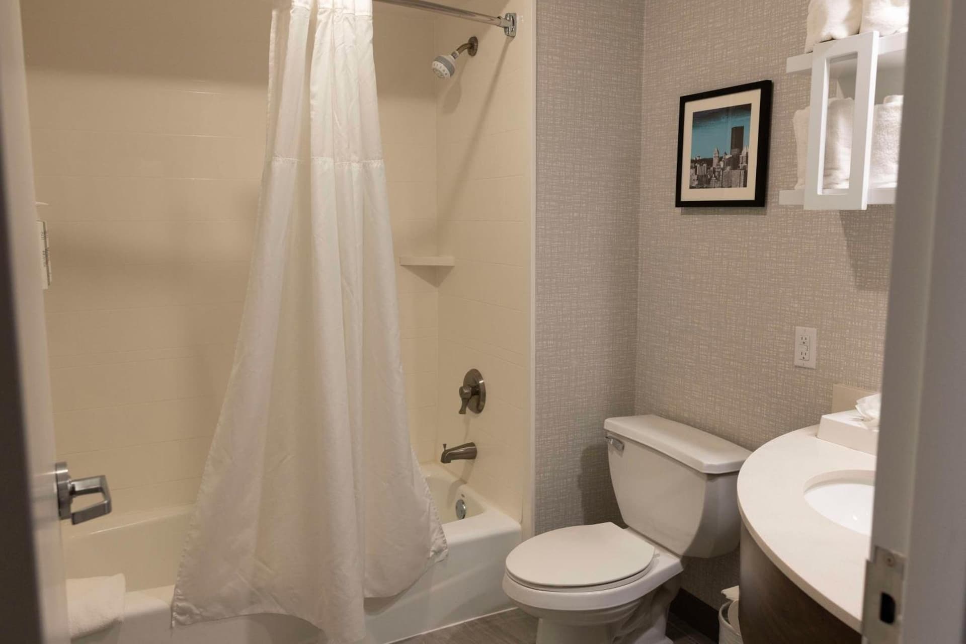 Hampton Inn Kent/Akron Area gallery photo in Kent, OH — image 35