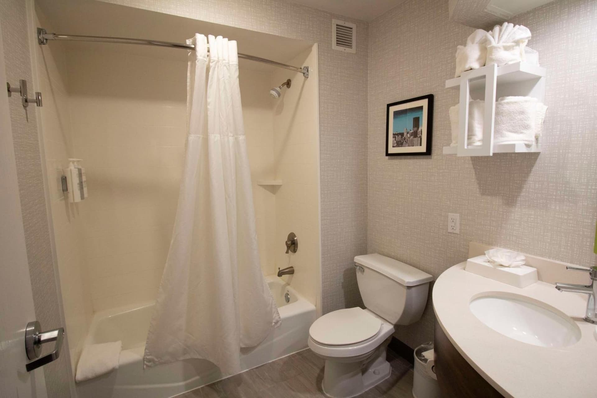 Hampton Inn Kent/Akron Area gallery photo in Kent, OH — image 4