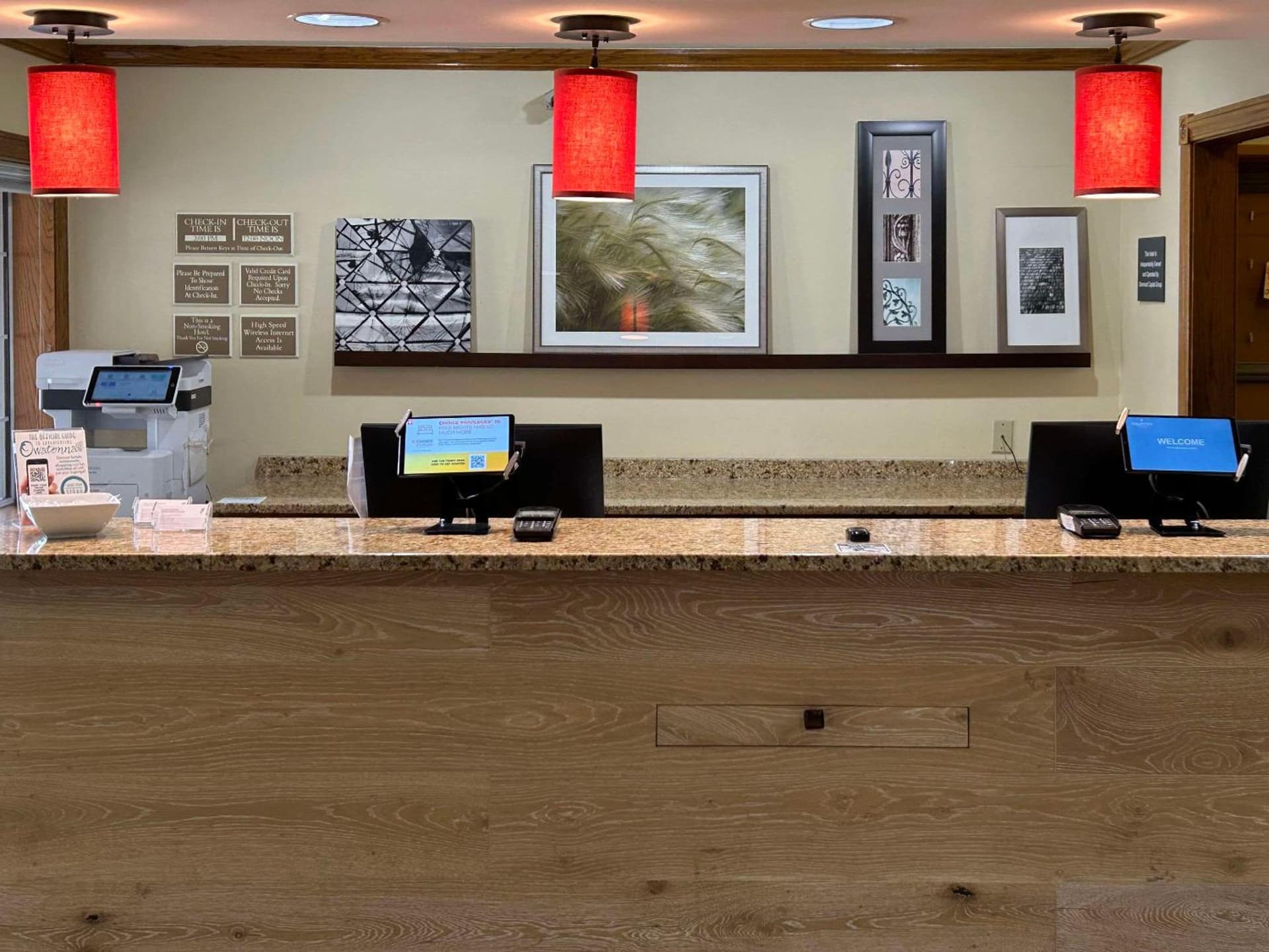 Country Inn & Suites by Radisson, Owatonna, MN interior in Owatonna, MN — gallery photo 2