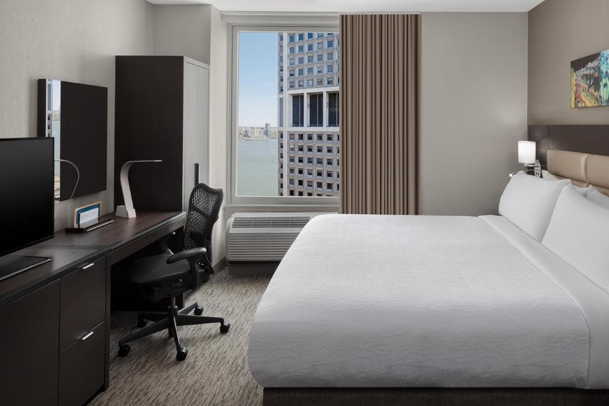 Hilton Garden Inn NYC Financial Center/Manhattan Downtown property views in New York, NY — gallery photo 3