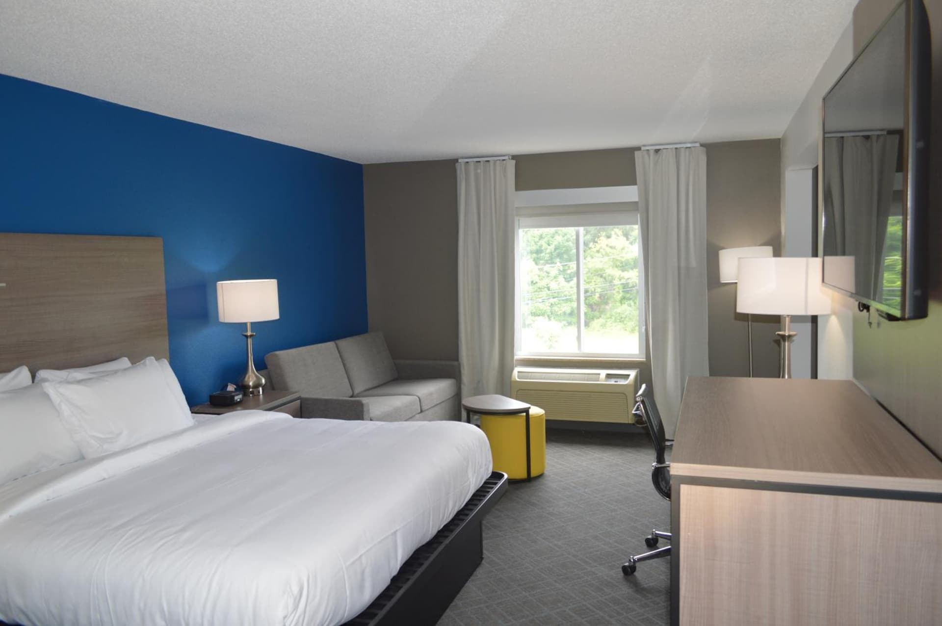 Comfort Inn & Suites Harrisburg-Hershey North gallery photo in Harrisburg, PA — image 14