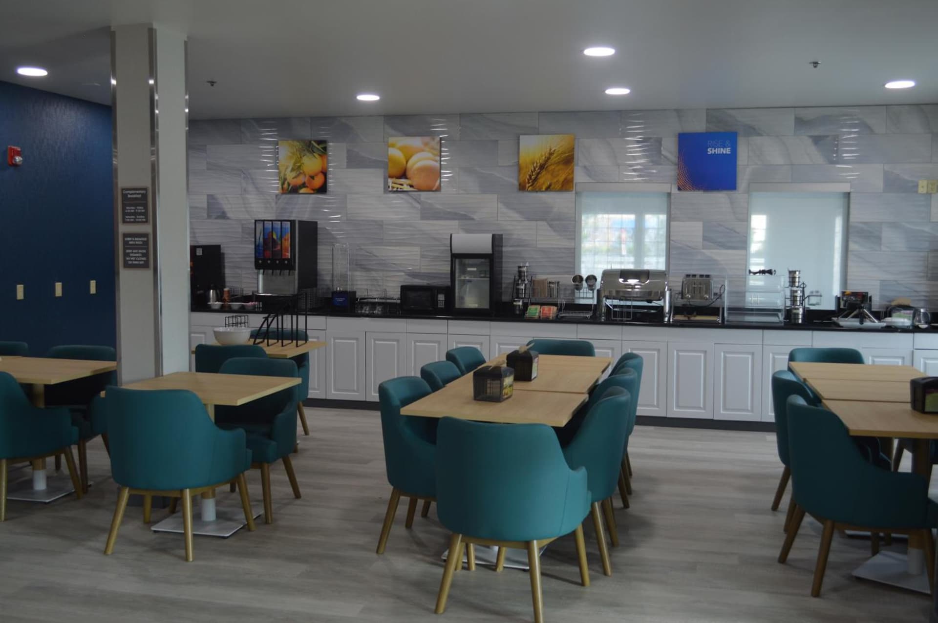 Comfort Inn & Suites Harrisburg-Hershey North gallery photo in Harrisburg, PA — image 4