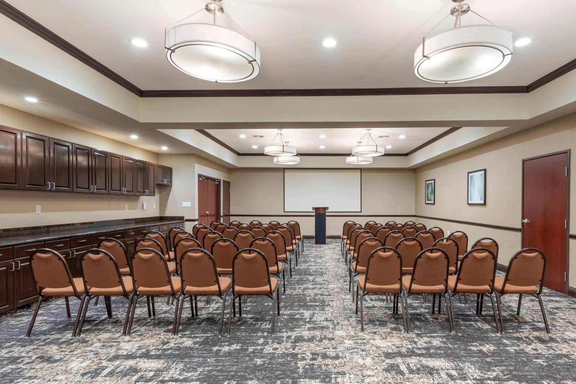 Best Western Plus Duncanville Dallas gallery photo in Duncanville, TX — image 4