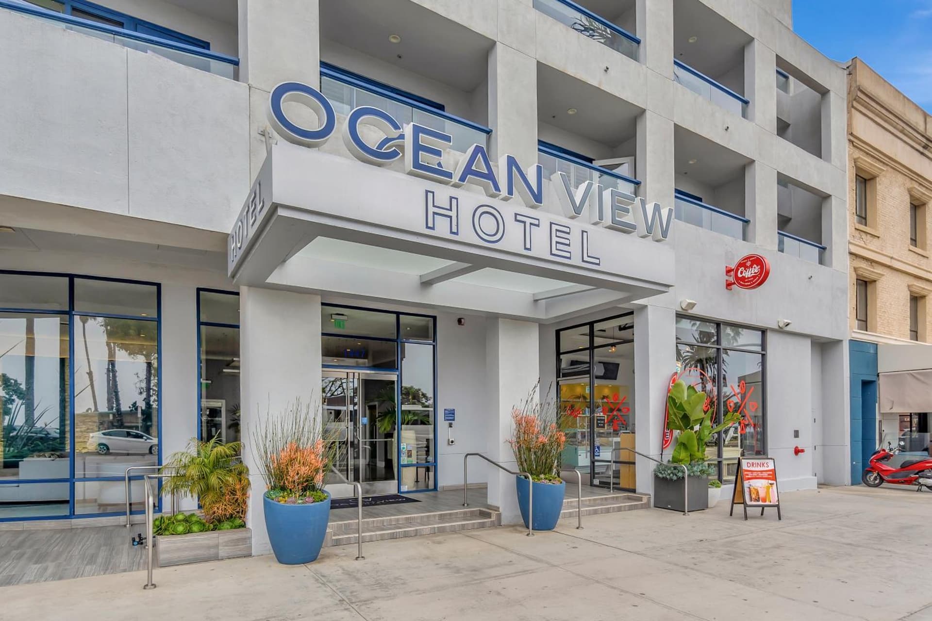 Ocean View Hotel interior in Los Angeles, CA — gallery photo 2