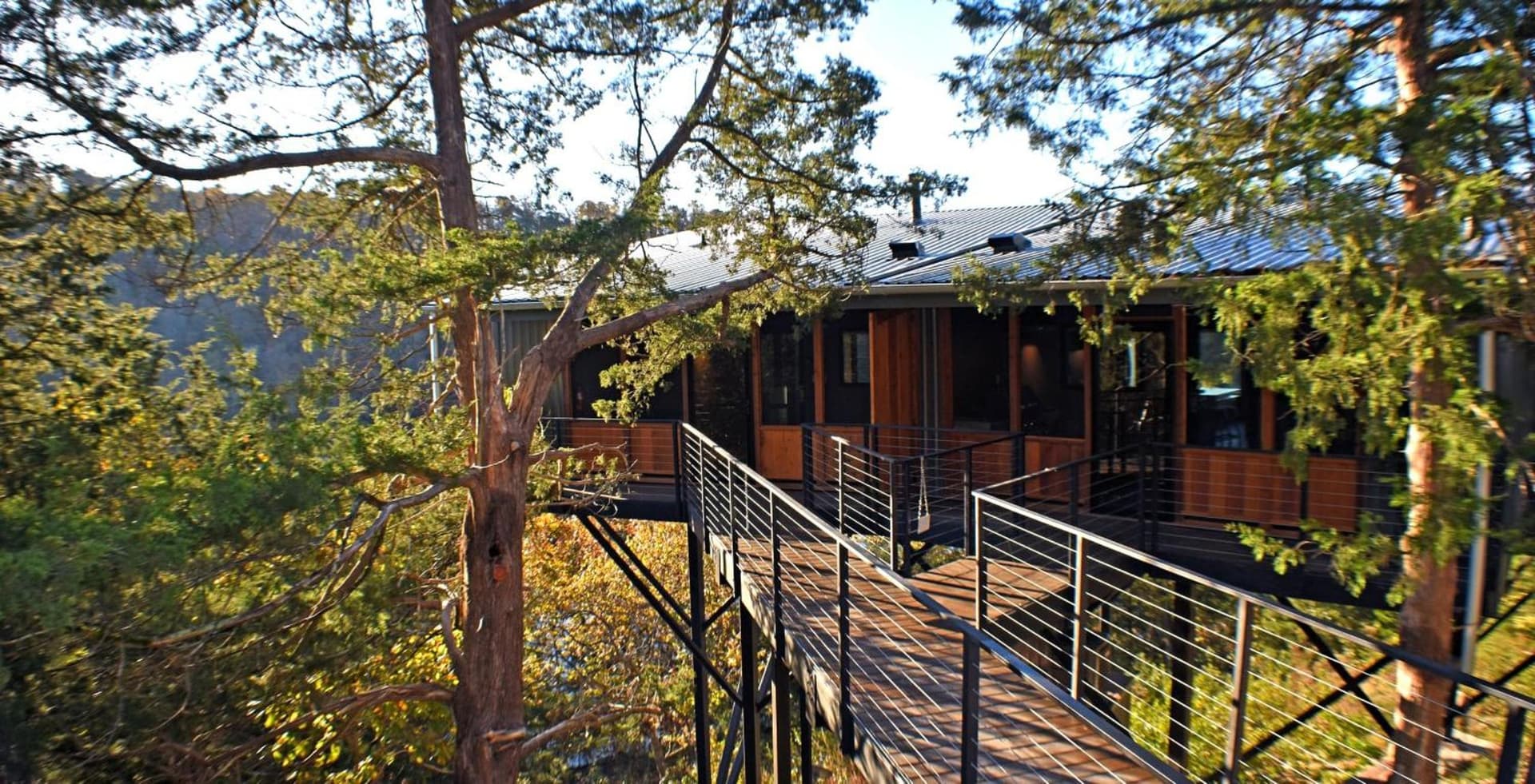 Beaver Lakefront Cabins - Couples Only Getaways interior in Eureka Springs, AR — gallery photo 2